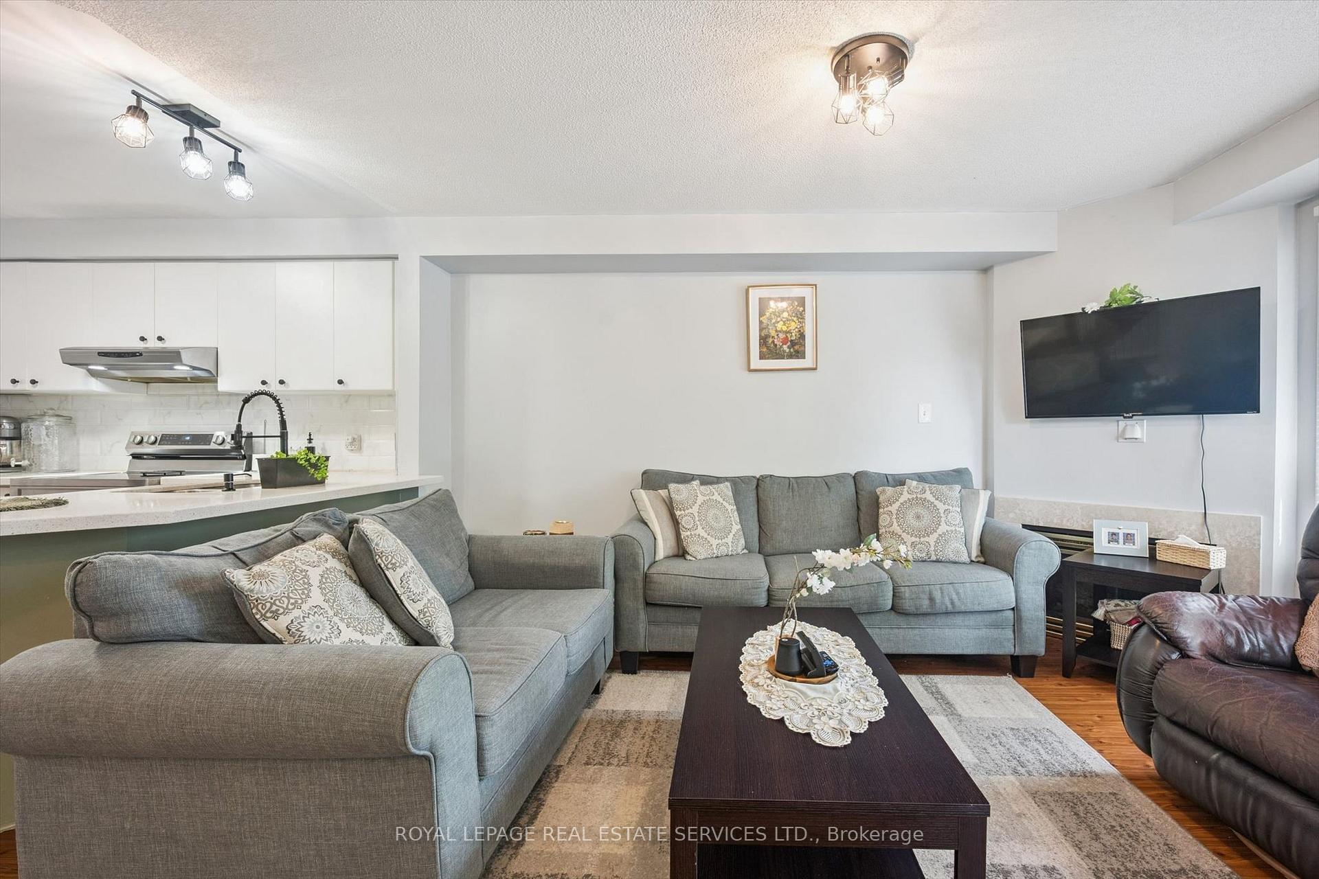 Photo 12 of Unit 66, 1240 Westview Terrace, Oakville, West Oak Trails — HOMEH