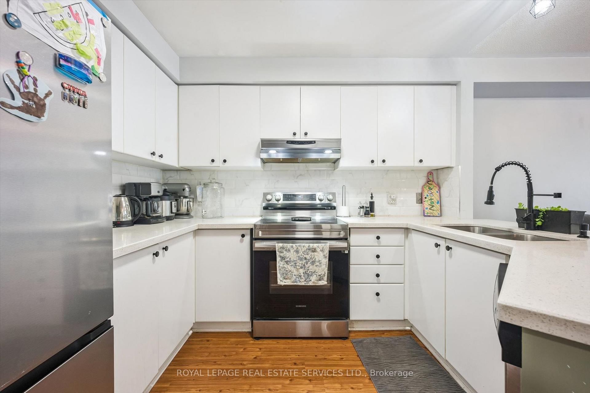 Photo 15 of Unit 66, 1240 Westview Terrace, Oakville, West Oak Trails — HOMEH