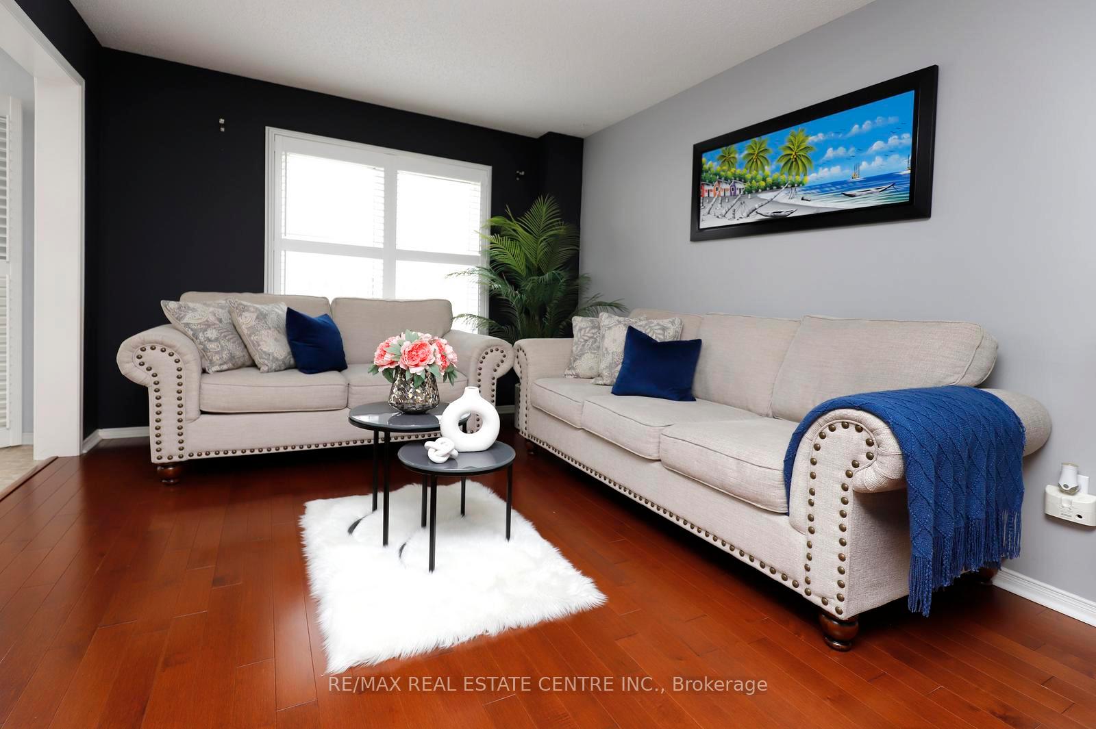 Photo 6 of Unit 26, 2022 Atkinson Drive, Burlington, Rose — HOMEH