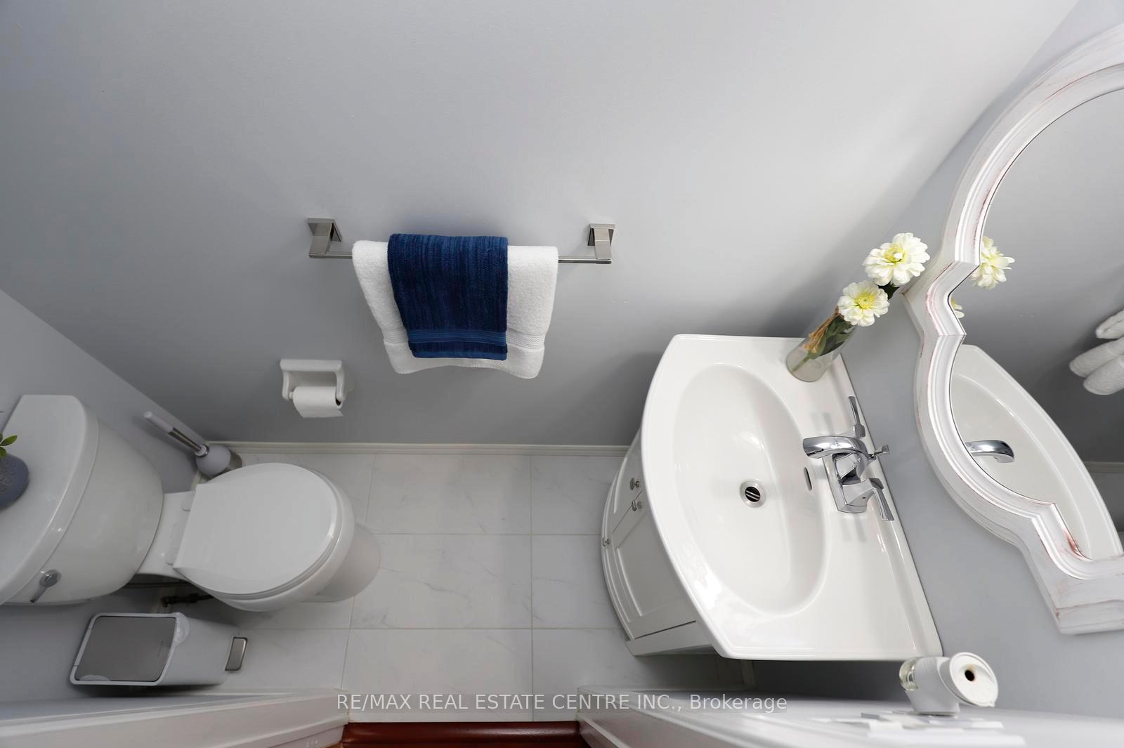 Photo 15 of Unit 26, 2022 Atkinson Drive, Burlington, Rose — HOMEH
