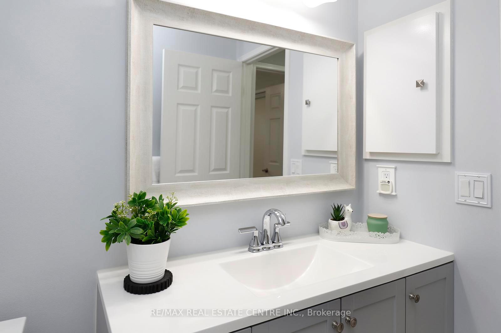 Photo 18 of Unit 26, 2022 Atkinson Drive, Burlington, Rose — HOMEH