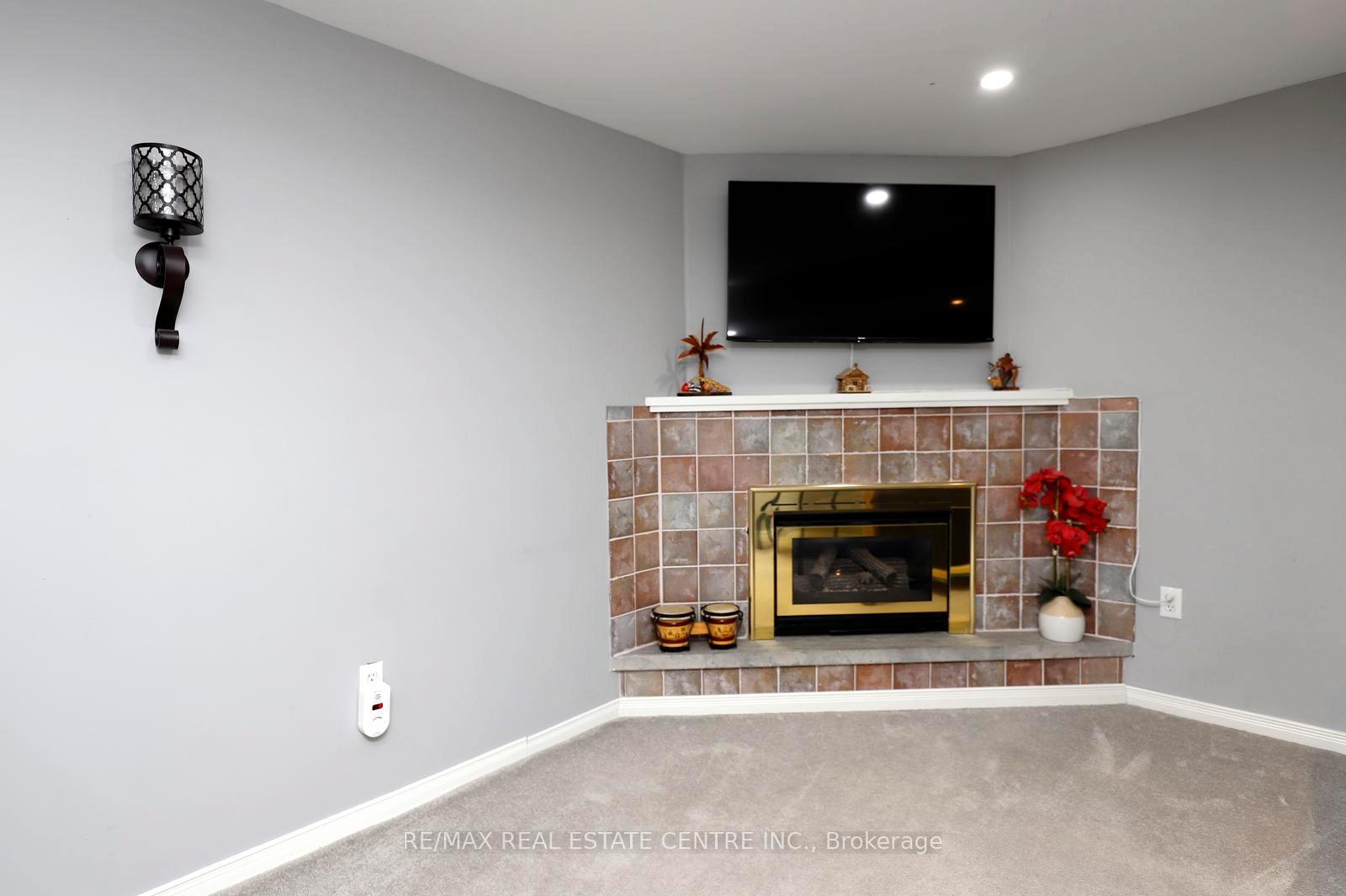 Photo 24 of Unit 26, 2022 Atkinson Drive, Burlington, Rose — HOMEH