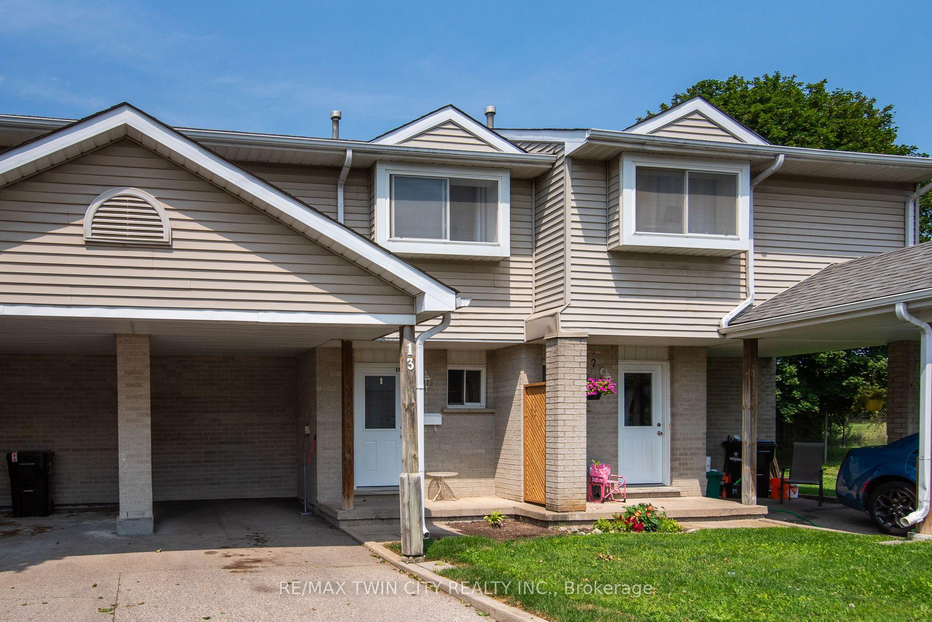 Front of Unit 13, 125 Sekura Crescent