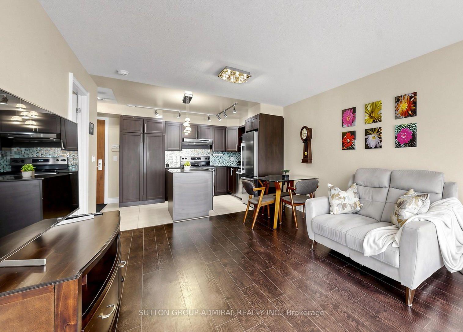 Photo 12 of Unit 210, 39 Galleria Parkway, Markham, Commerce Valley — HOMEH