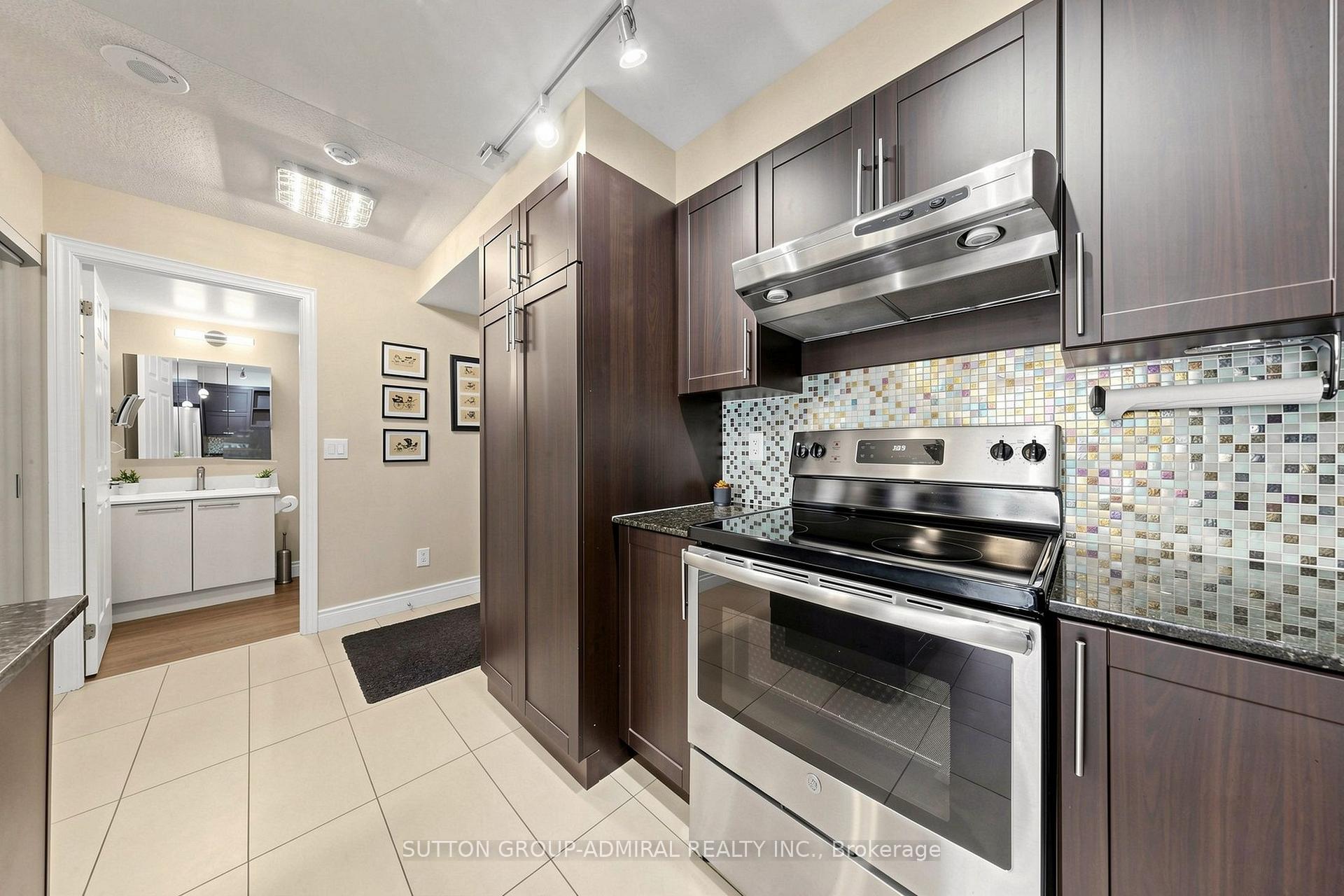 Photo 26 of Unit 210, 39 Galleria Parkway, Markham, Commerce Valley — HOMEH