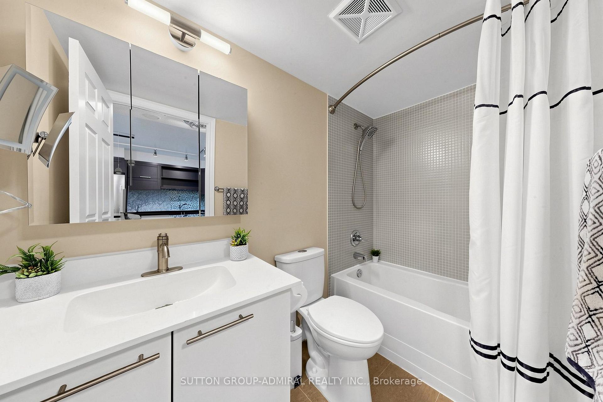 Photo 27 of Unit 210, 39 Galleria Parkway, Markham, Commerce Valley — HOMEH