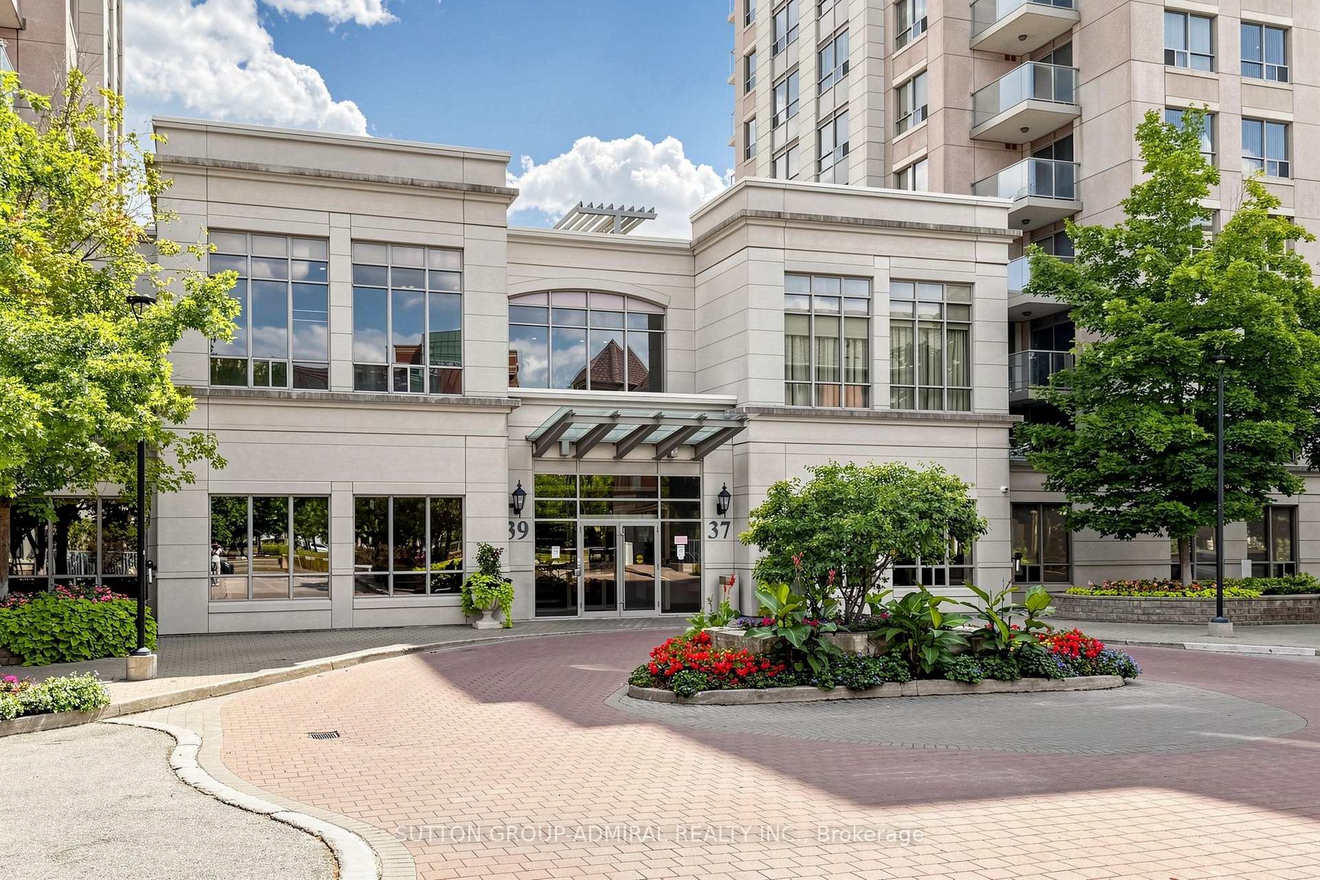 Photo 4 of Unit 210, 39 Galleria Parkway, Markham, Commerce Valley — HOMEH