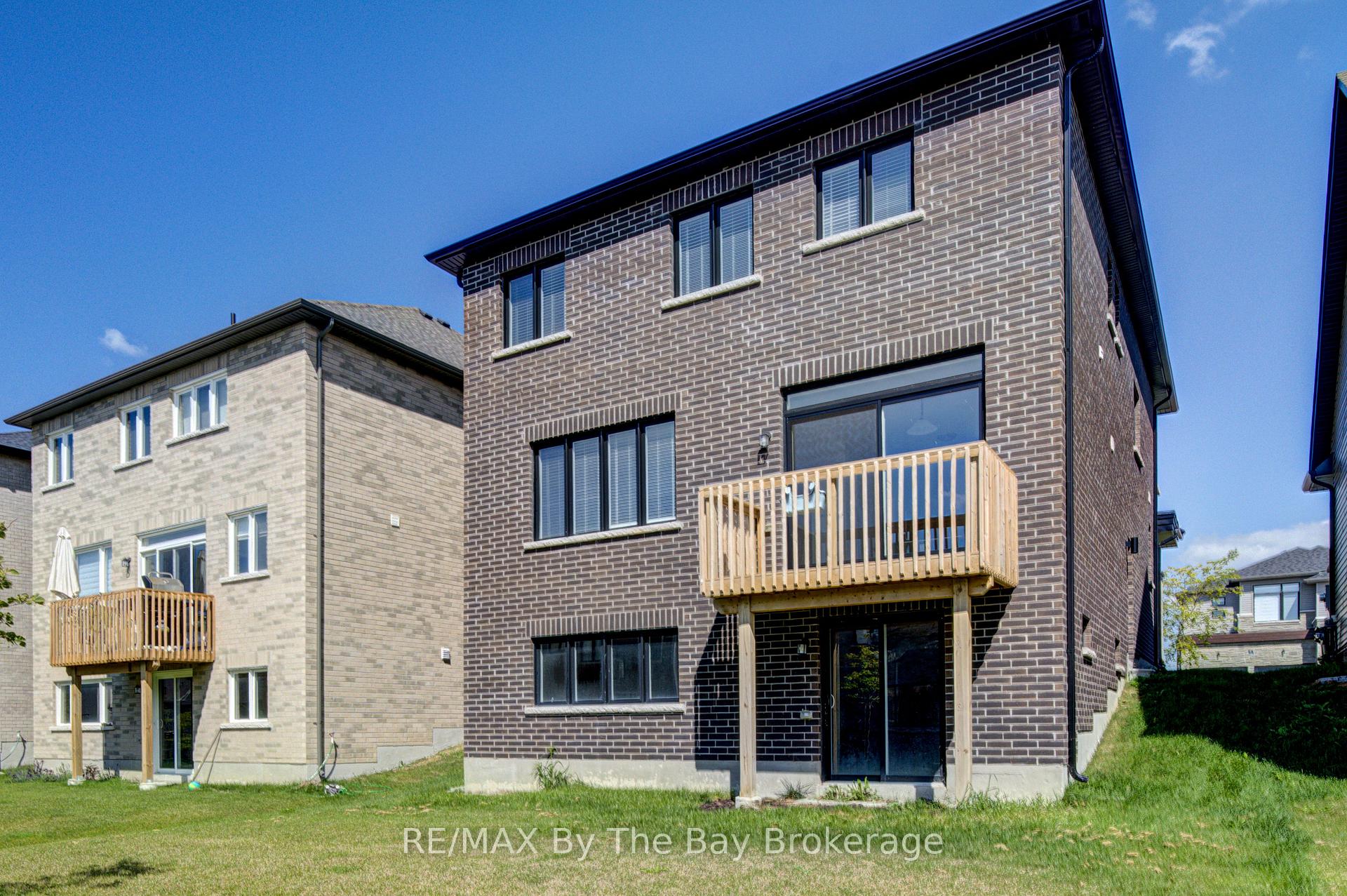 Photo 45 of 17 Rosanne Circle, Wasaga Beach — HOMEH
