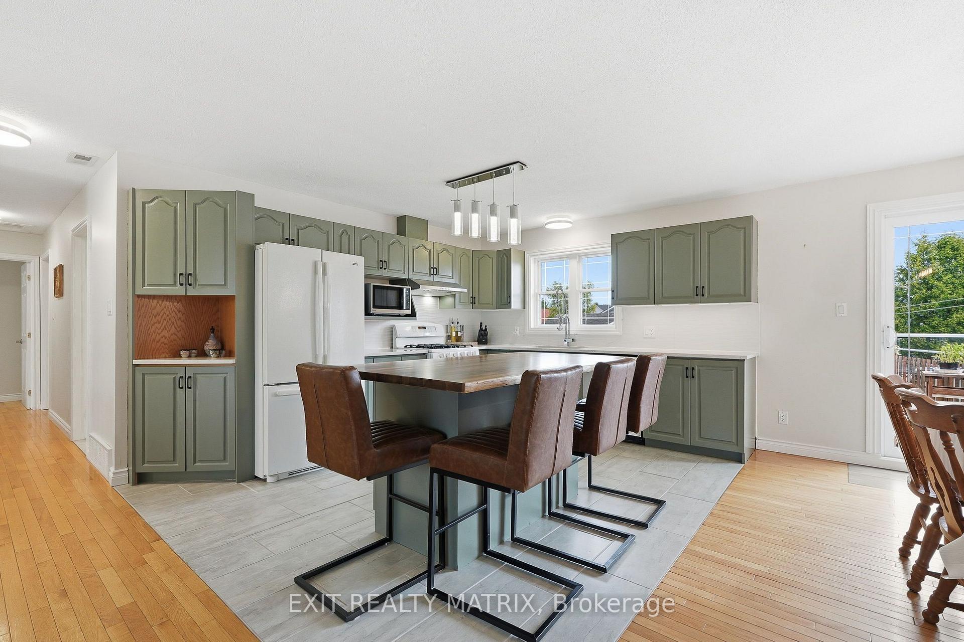 Photo 10 of 56 Isabelle Street, Casselman, Casselman — HOMEH