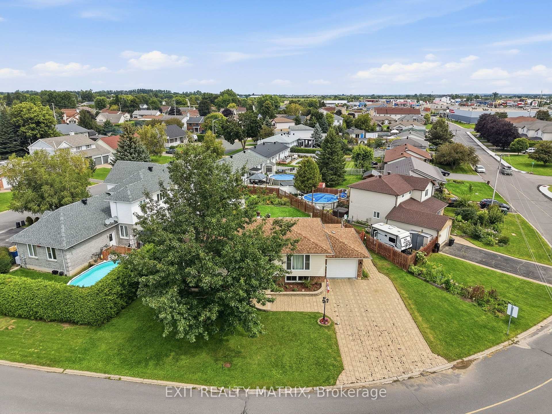 Photo 36 of 56 Isabelle Street, Casselman, Casselman — HOMEH