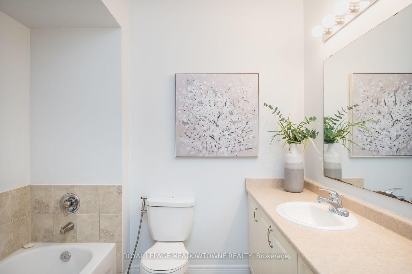 Photo 24 of Unit 302, 383 Main Street, Milton, Old Milton — HOMEH