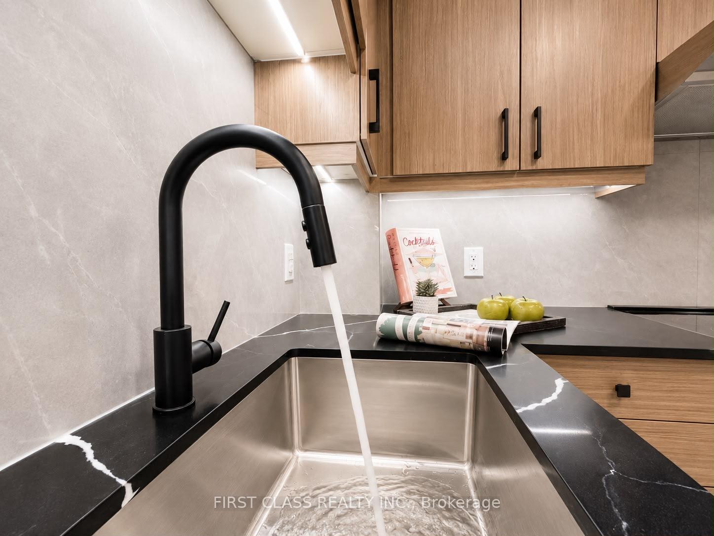 Photo 14 of Unit 220, 8323 Kennedy Road, Markham, Village Green-South Unionville — HOMEH