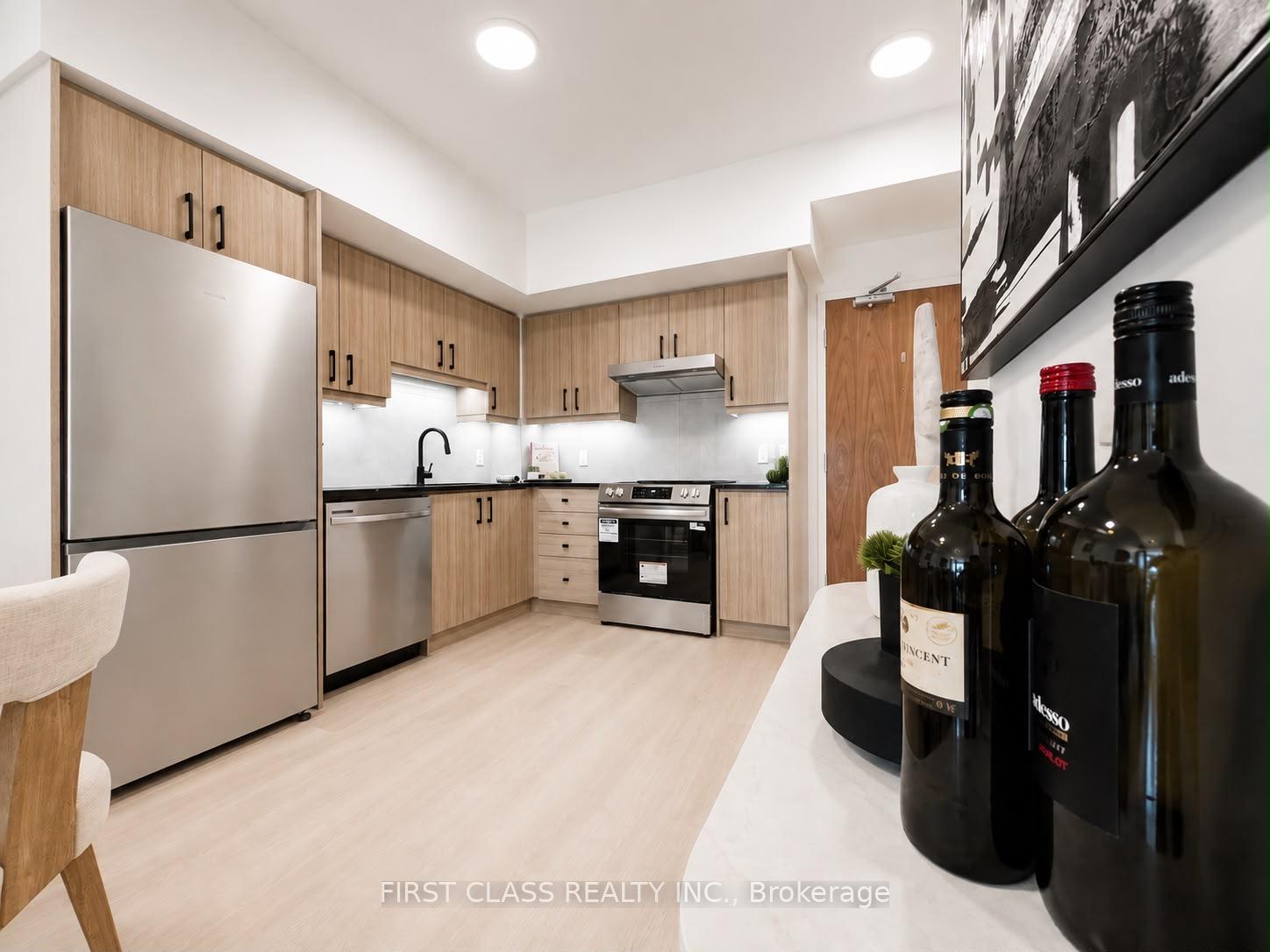 Photo 15 of Unit 220, 8323 Kennedy Road, Markham, Village Green-South Unionville — HOMEH