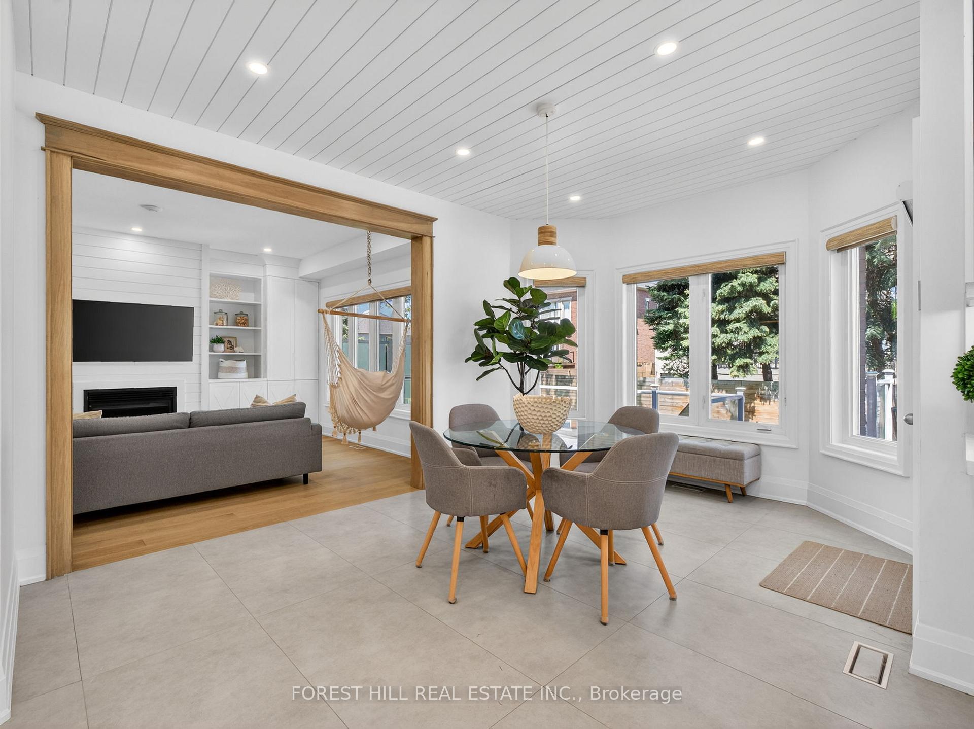 Photo 23 of 118 Pathlane Road, Richmond Hill, Langstaff — HOMEH
