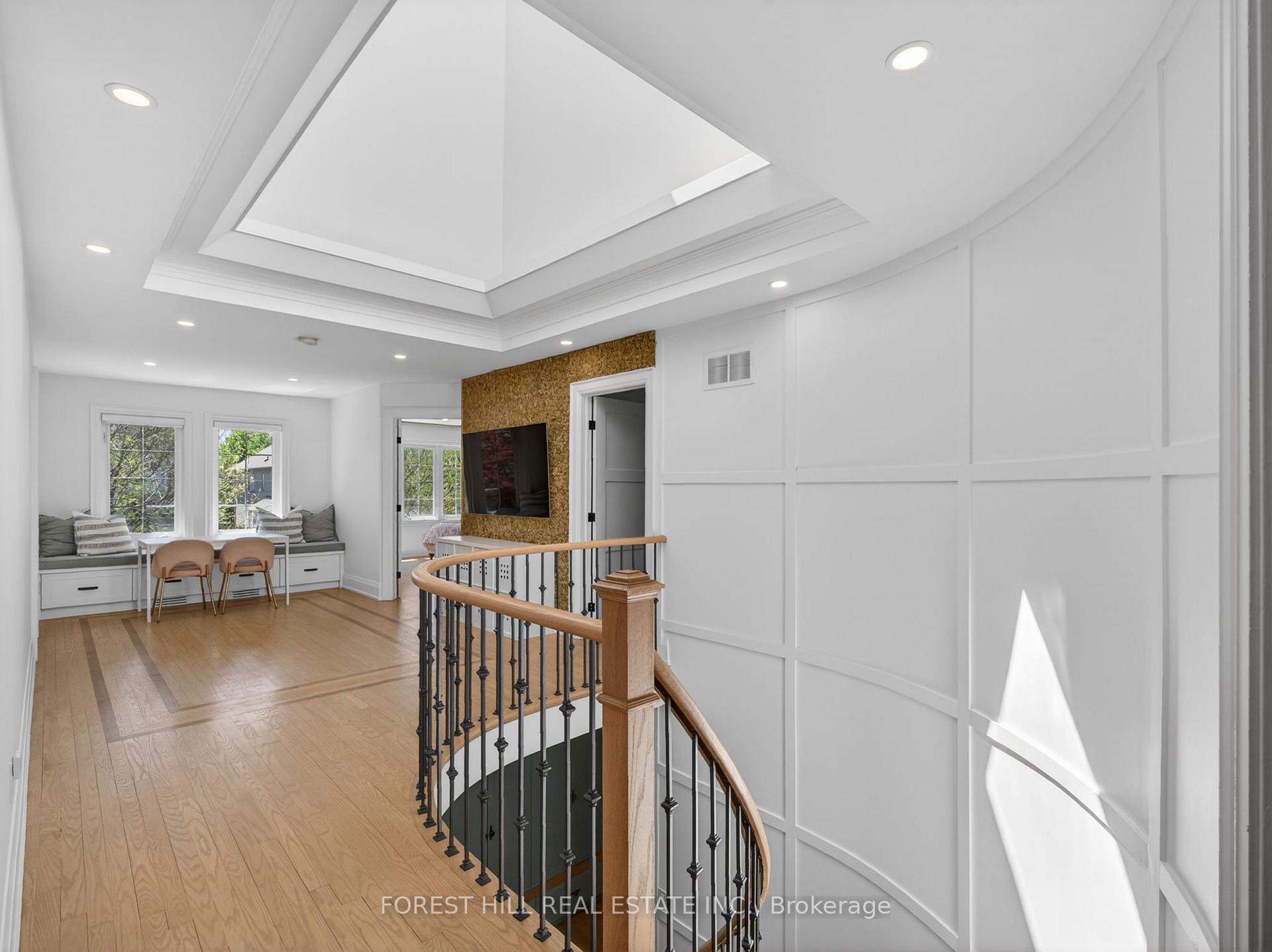 Photo 39 of 118 Pathlane Road, Richmond Hill, Langstaff — HOMEH