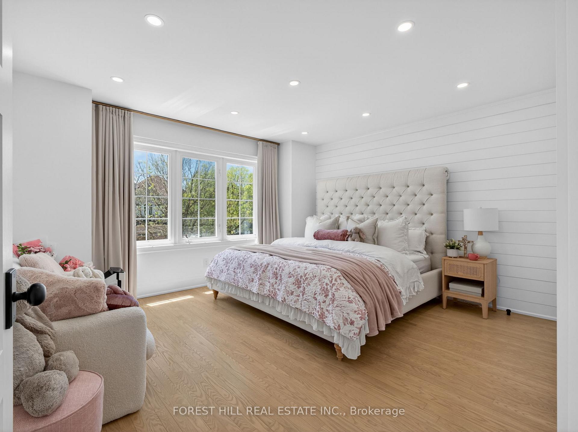 Photo 61 of 118 Pathlane Road, Richmond Hill, Langstaff — HOMEH