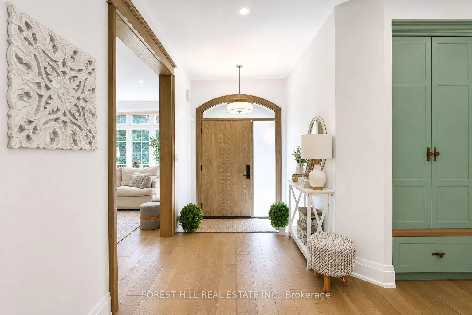 Photo 1 of 118 Pathlane Road, Richmond Hill, Langstaff — HOMEH