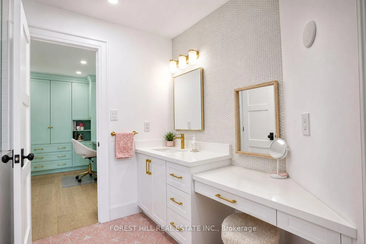 Photo 60 of 118 Pathlane Road, Richmond Hill, Langstaff — HOMEH