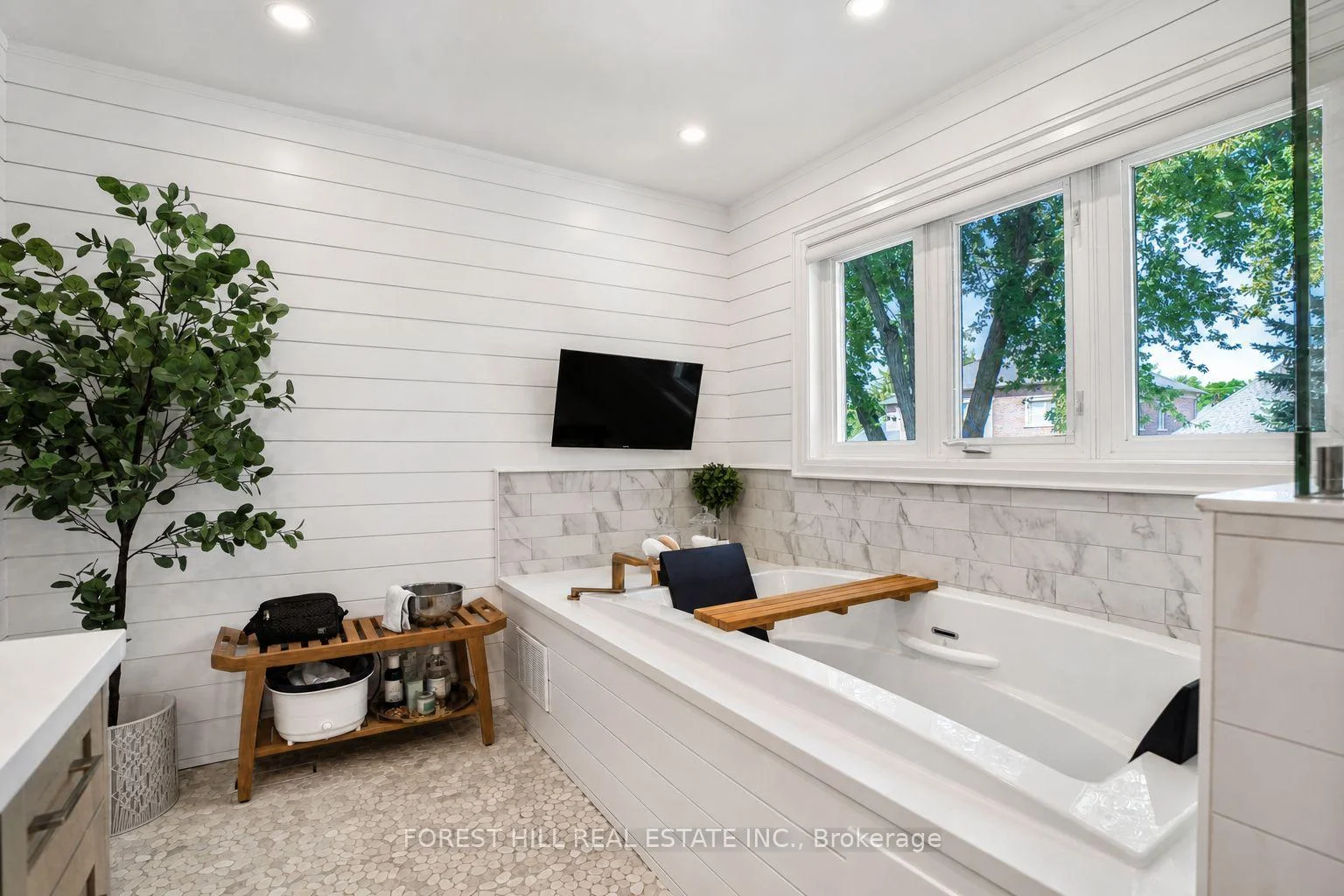 Photo 78 of 118 Pathlane Road, Richmond Hill, Langstaff — HOMEH