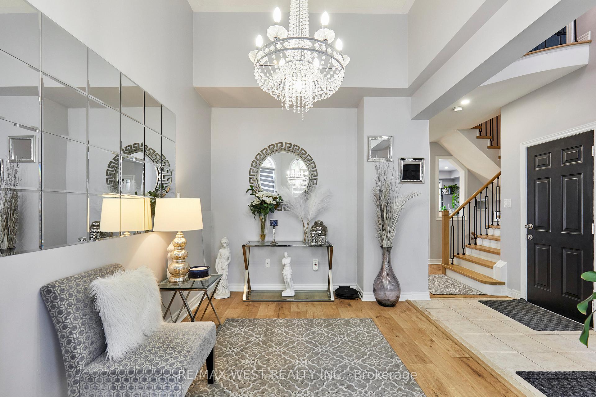Photo 5 of 67 Kenilworth Crescent, Whitby, Brooklin — HOMEH