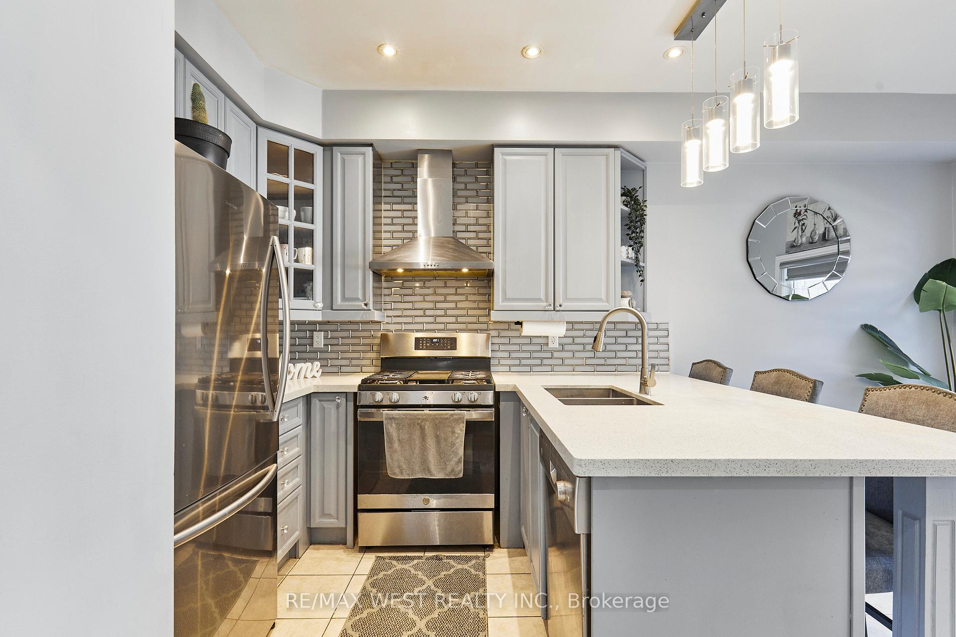 Photo 9 of 67 Kenilworth Crescent, Whitby, Brooklin — HOMEH