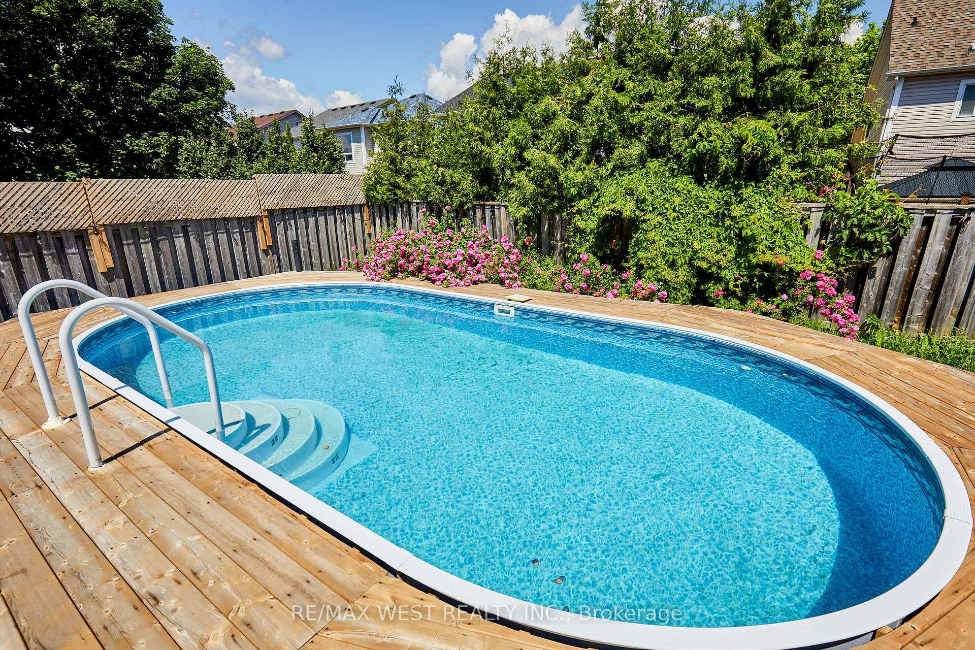 Photo 23 of 67 Kenilworth Crescent, Whitby, Brooklin — HOMEH