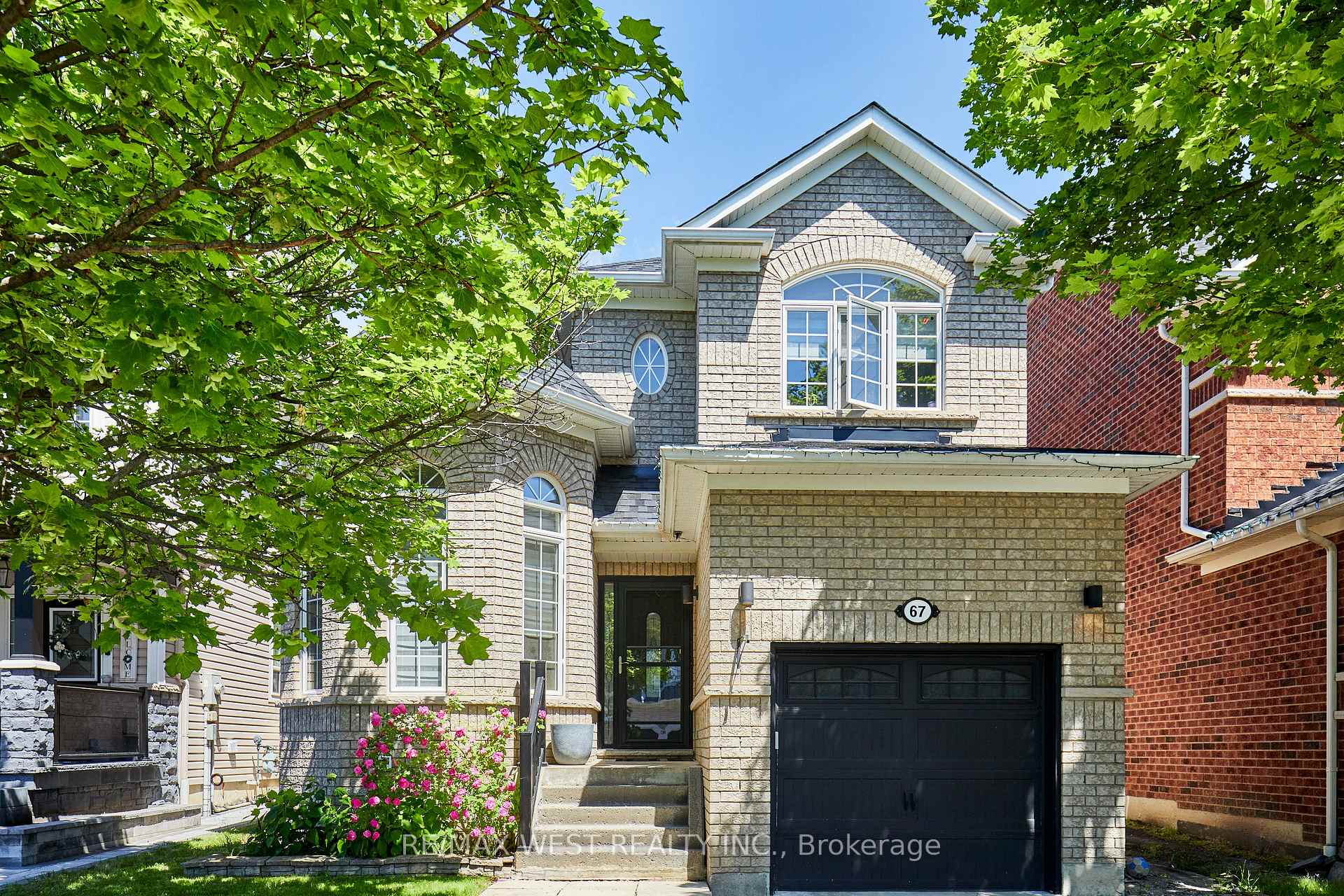 Photo 3 of 67 Kenilworth Crescent, Whitby, Brooklin — HOMEH