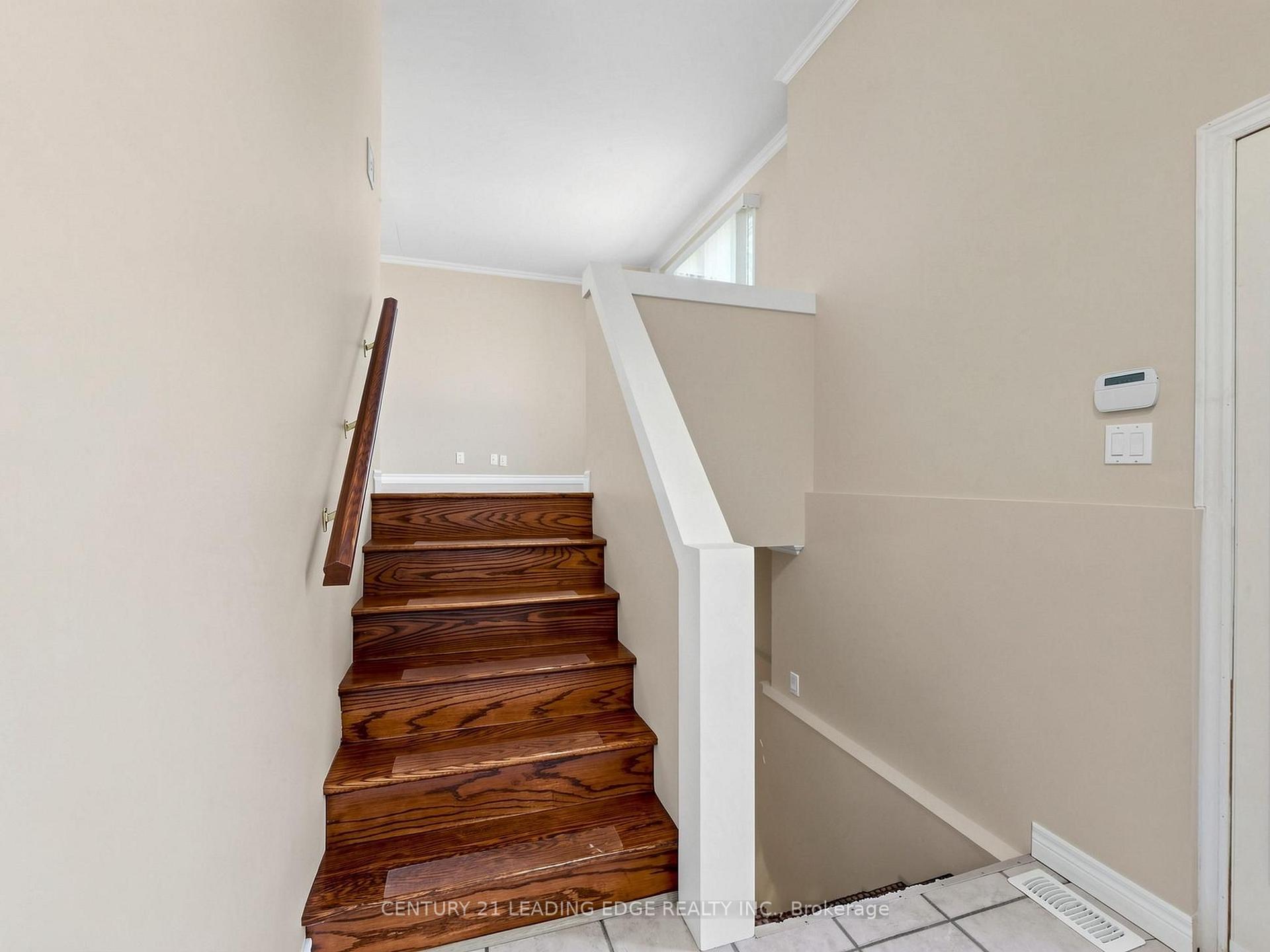Photo 16 of 177 Silas Boulevard, Georgina, Keswick North — HOMEH