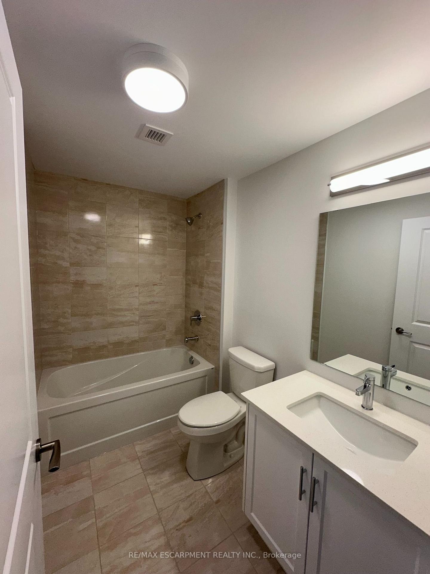 Photo 12 of Unit 302, 153 Wilson Street W, Hamilton, Ancaster — HOMEH