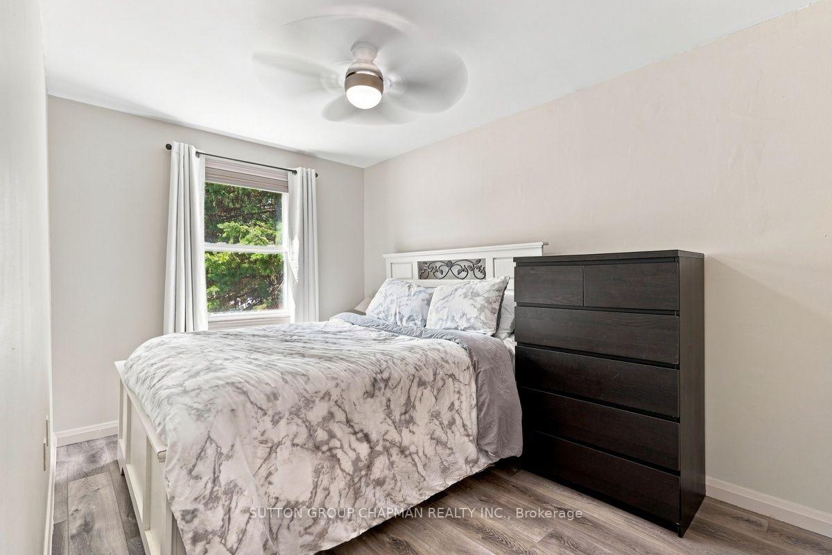 Photo 14 of 99 Inverary Crescent, London, North I — HOMEH