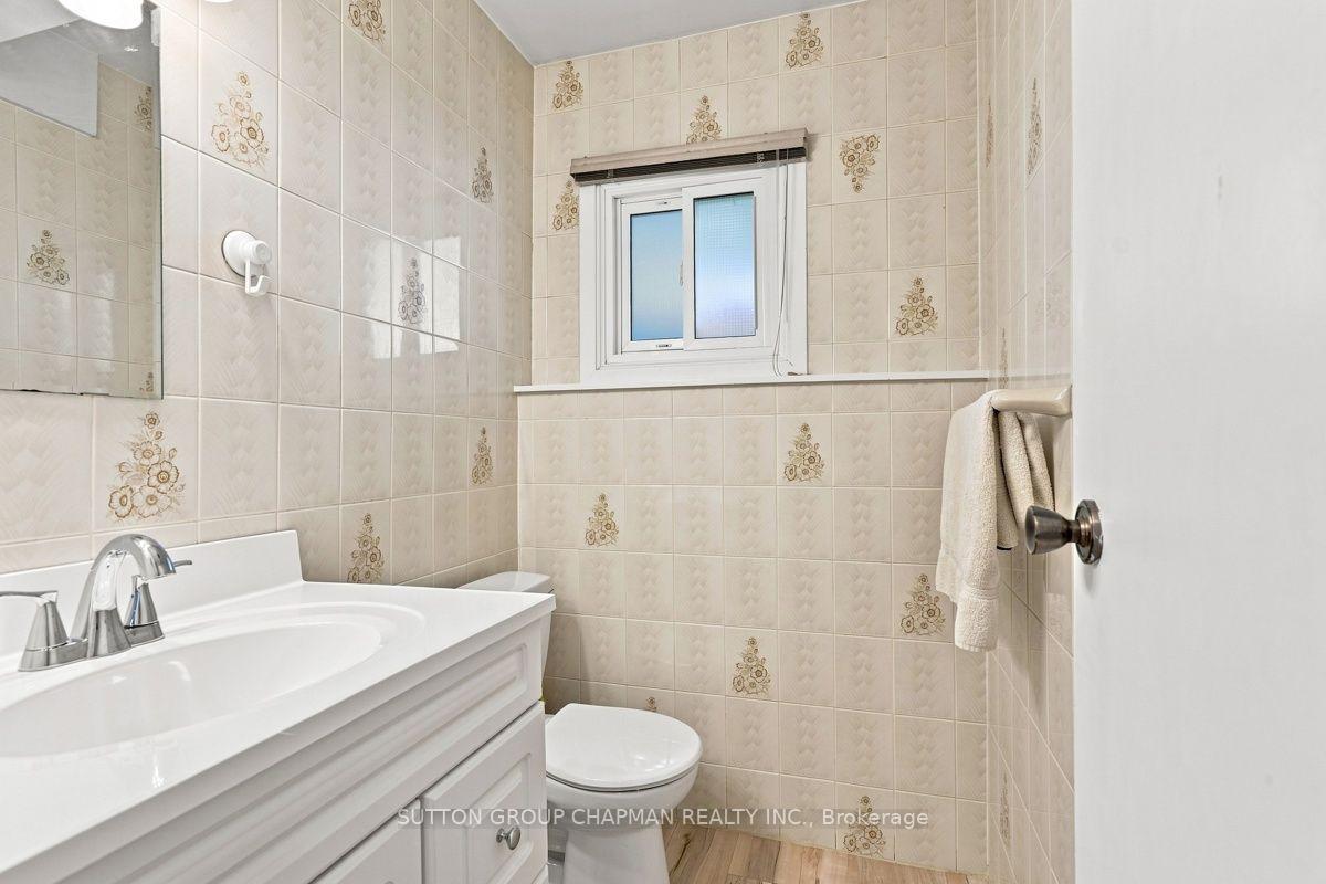 Photo 19 of 99 Inverary Crescent, London, North I — HOMEH