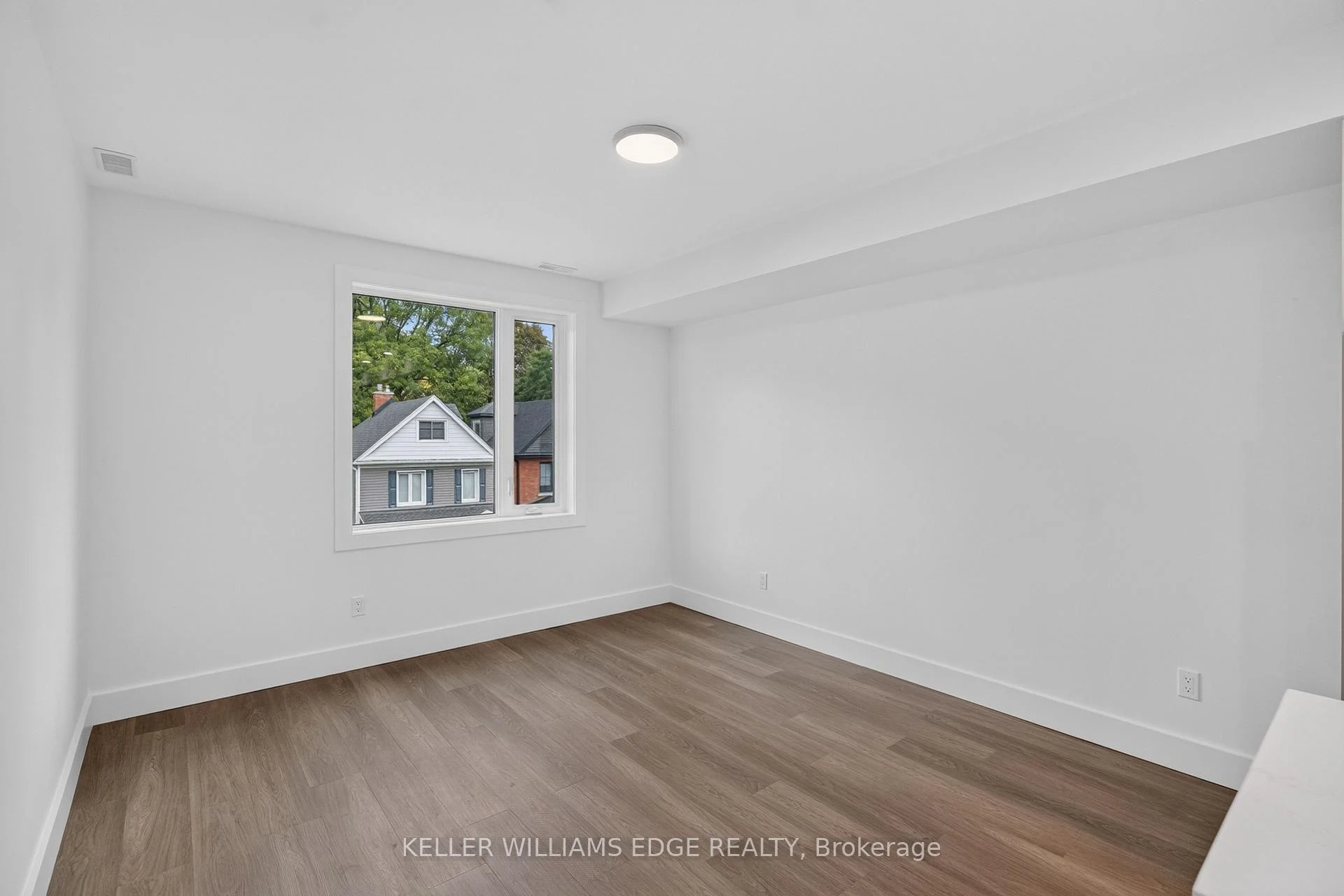 Photo 29 of Unit 5, 332 King Street W, Hamilton, Dundas — HOMEH
