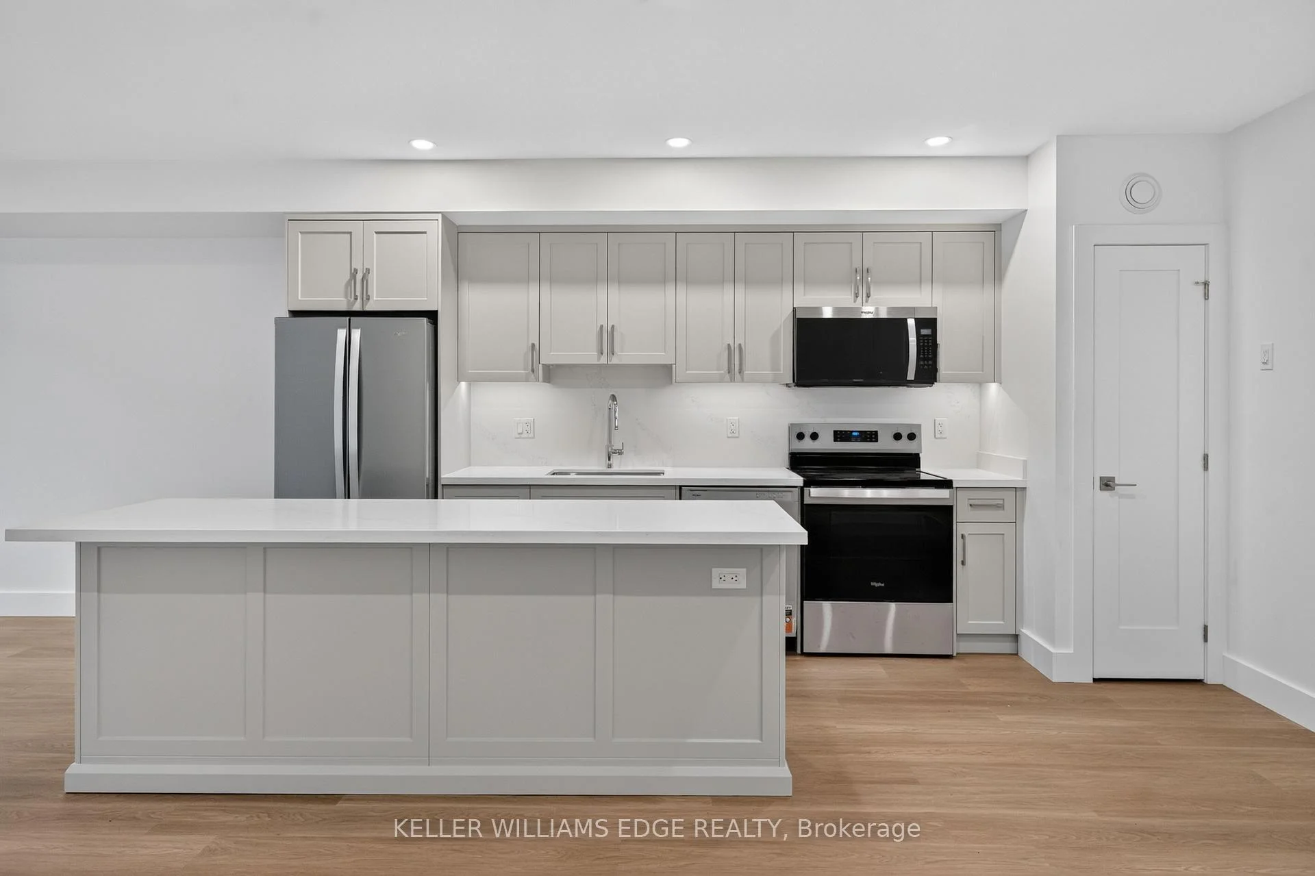 Photo 36 of Unit 5, 332 King Street W, Hamilton, Dundas — HOMEH
