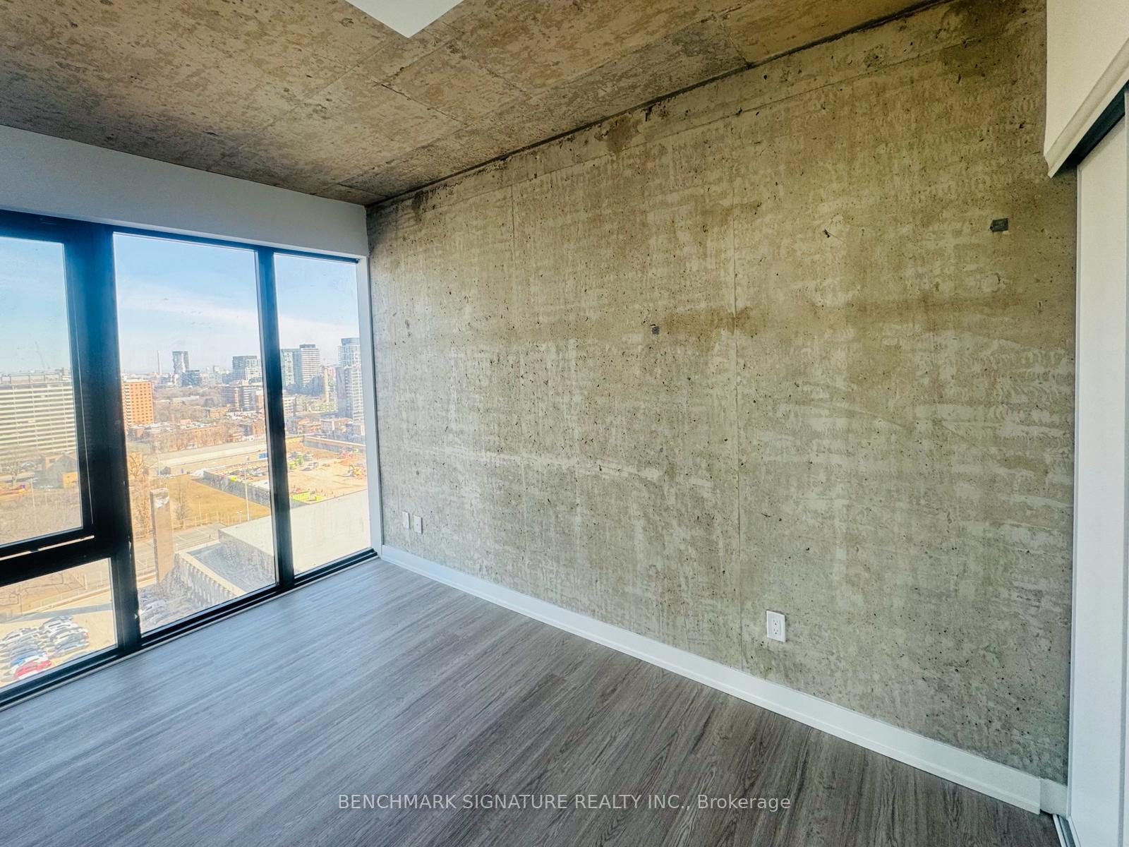 Photo 5 of Unit 1705, 47 Mutual Street, Toronto, Church-Yonge Corridor — HOMEH