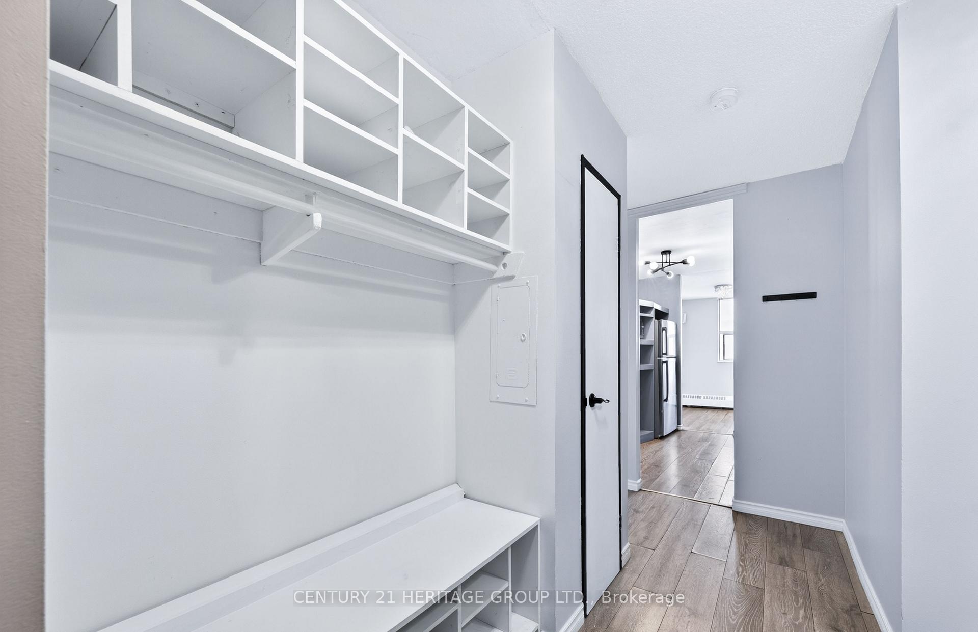 Photo 8 of Unit 1601, 2645 Kipling Avenue, Etobicoke, Mount Olive-Silverstone-Jamestown — HOMEH