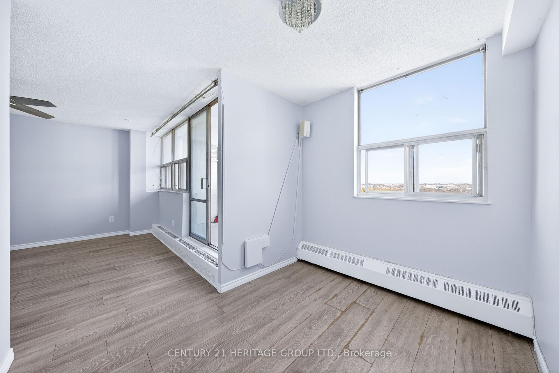 Photo 12 of Unit 1601, 2645 Kipling Avenue, Etobicoke, Mount Olive-Silverstone-Jamestown — HOMEH