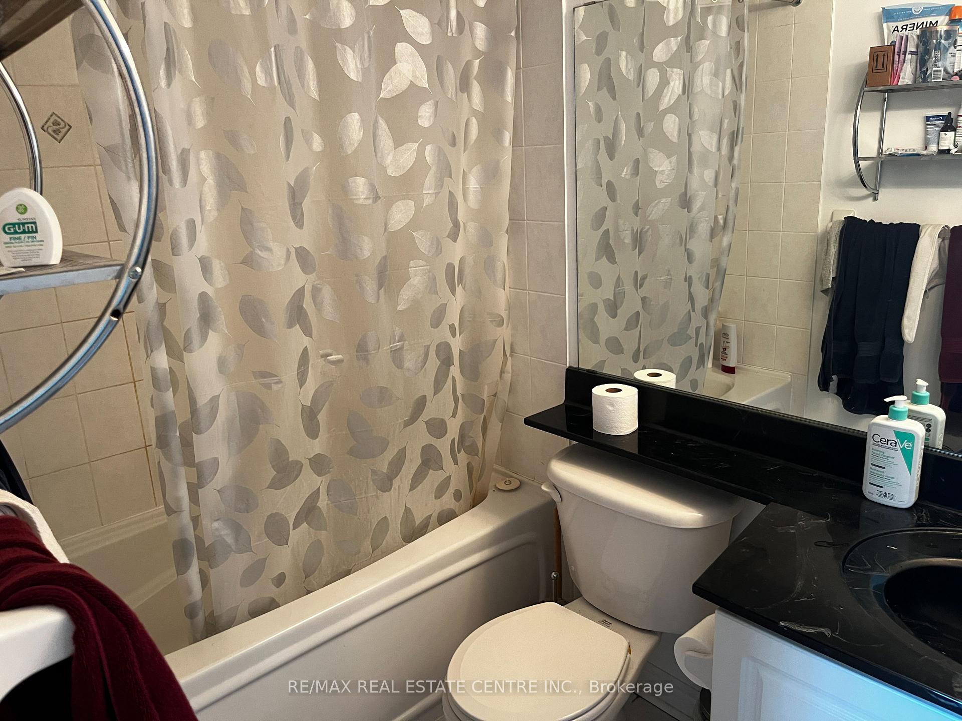 Photo 18 of Unit 1010, 33 Elm Drive W, Mississauga, City Centre — HOMEH