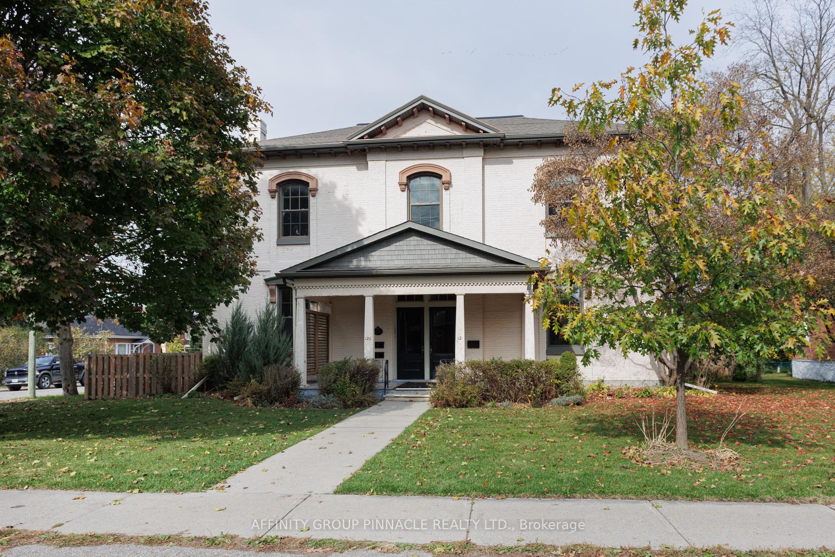 Photo of 12 Russell Street E