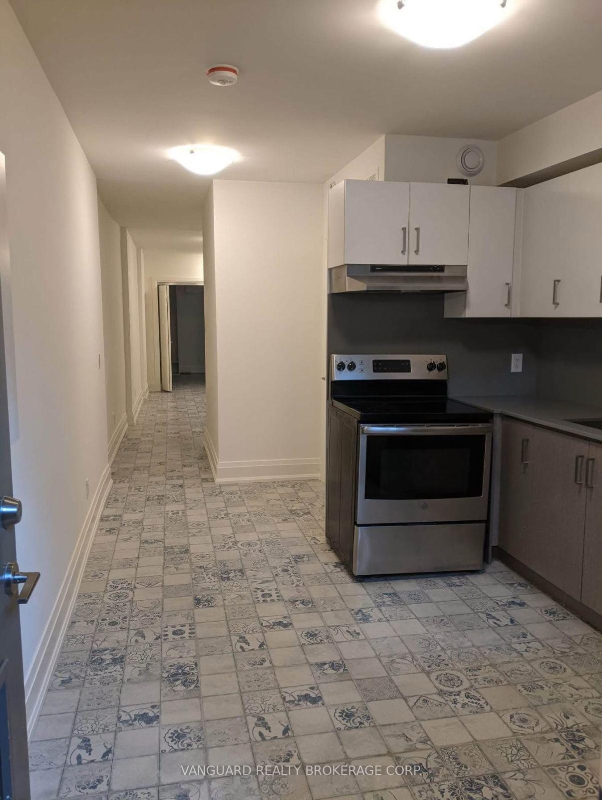 Photo 5 of Unit Basement, 982 Dovercourt Road, Toronto, Dovercourt-Wallace Emerson-Junction — HOMEH