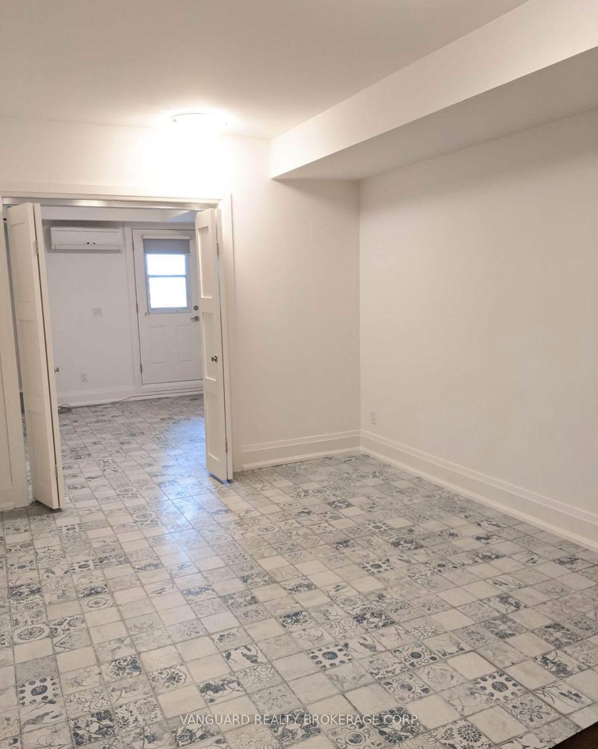 Photo 8 of Unit Basement, 982 Dovercourt Road, Toronto, Dovercourt-Wallace Emerson-Junction — HOMEH