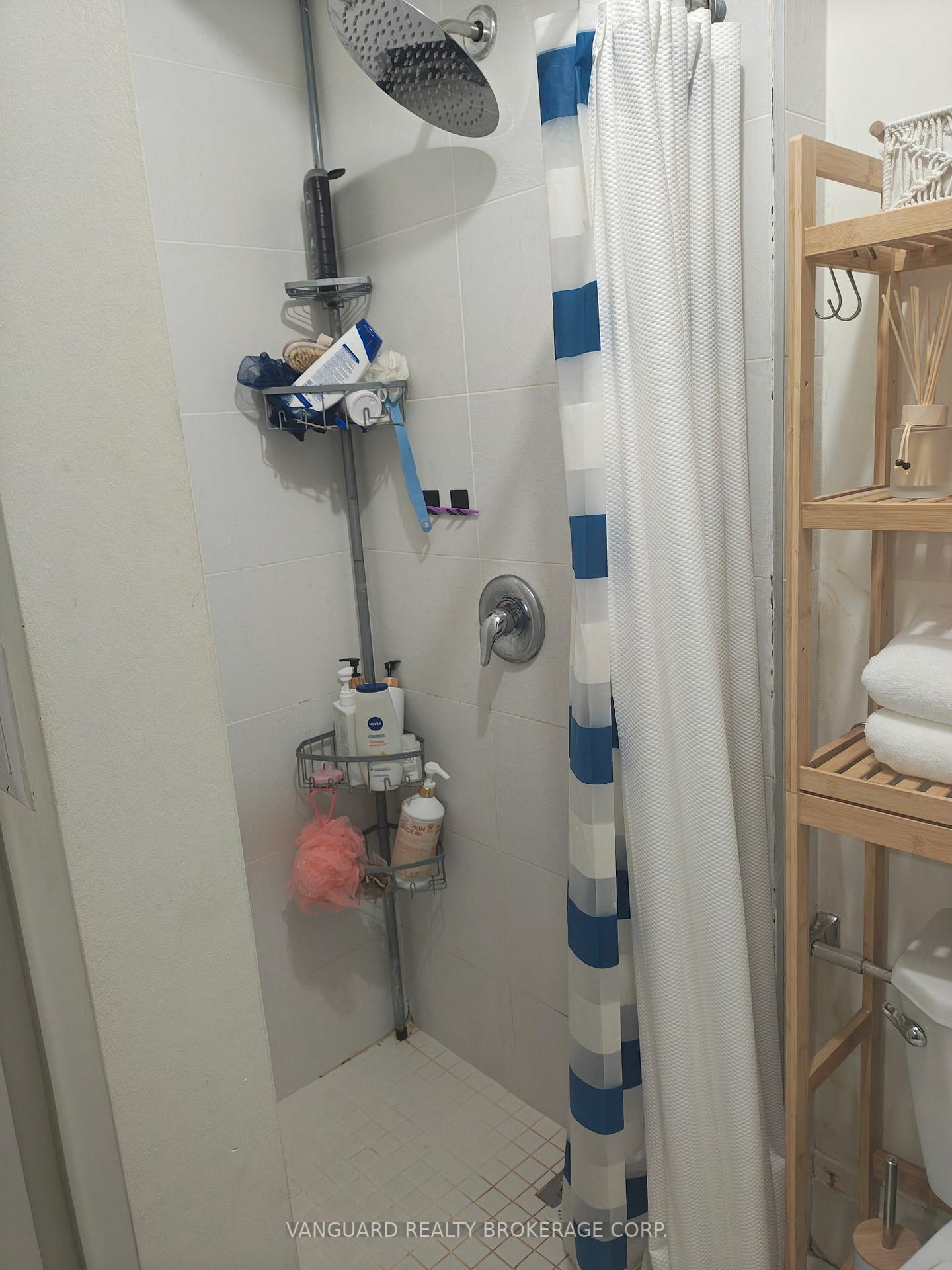 Photo 10 of Unit Basement, 982 Dovercourt Road, Toronto, Dovercourt-Wallace Emerson-Junction — HOMEH