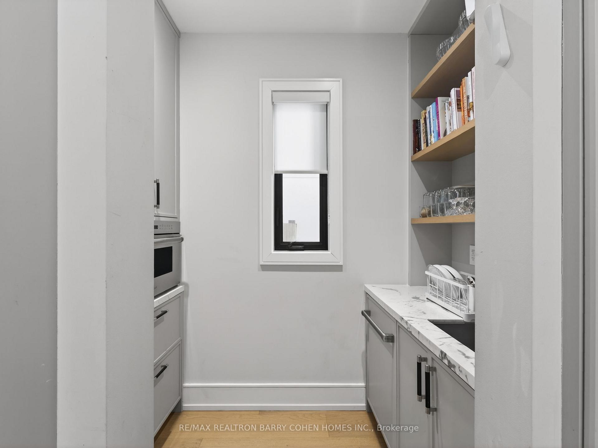 Photo 10 of 4 Forest Wood, Toronto, Bedford Park-Nortown — HOMEH