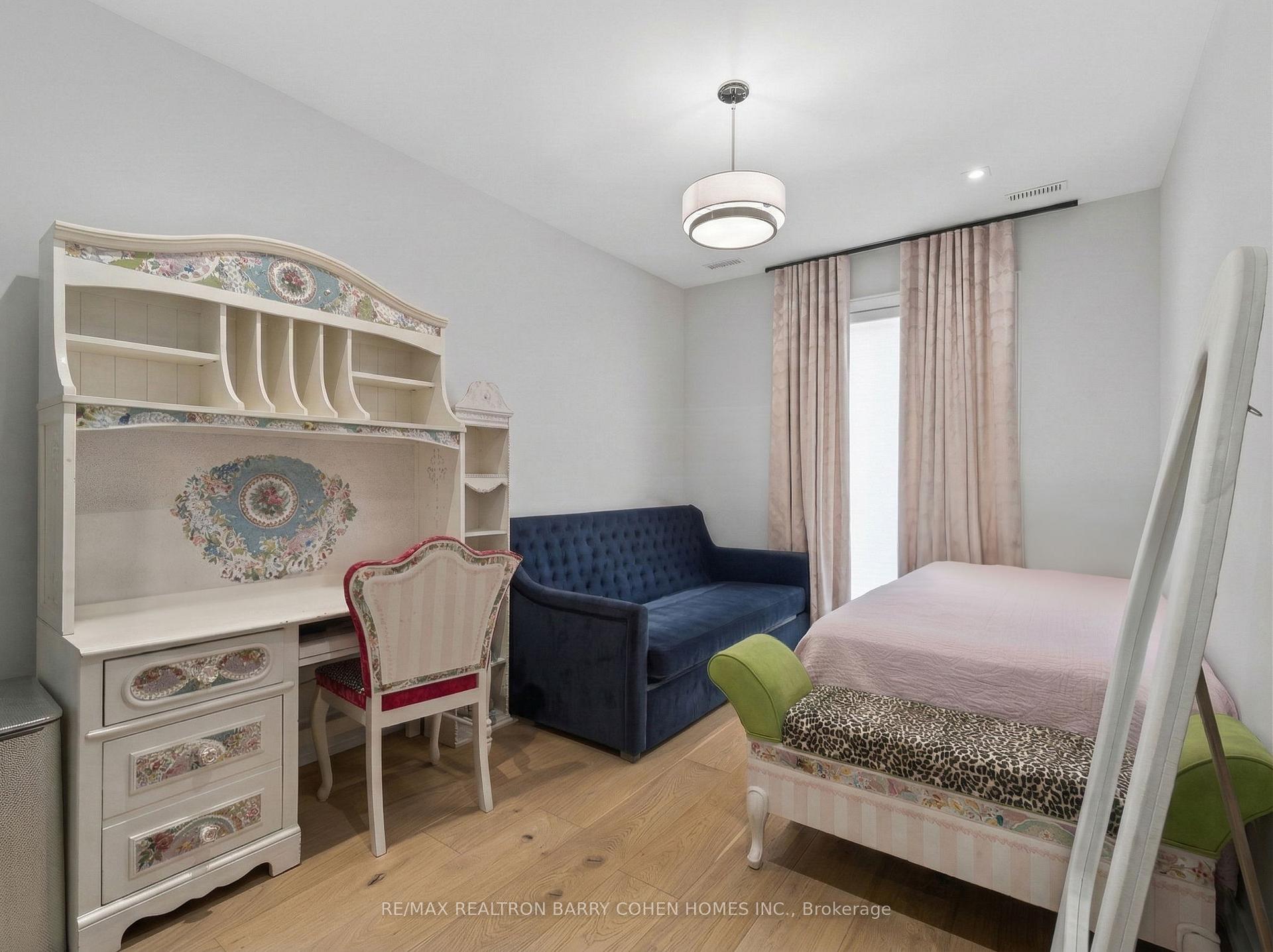 Photo 20 of 4 Forest Wood, Toronto, Bedford Park-Nortown — HOMEH