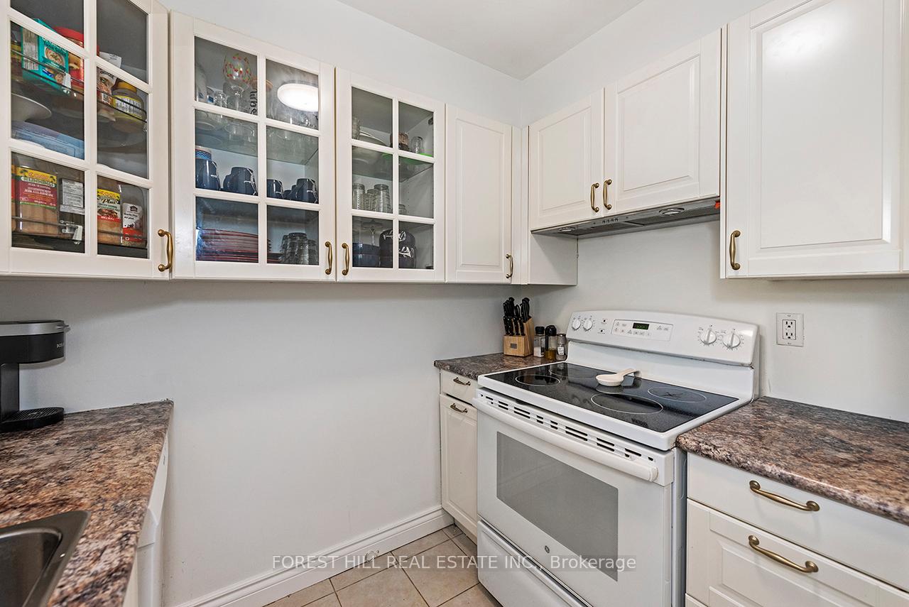 Photo 6 of Unit 510, 3 Hickory Tree Road, North York, Weston — HOMEH