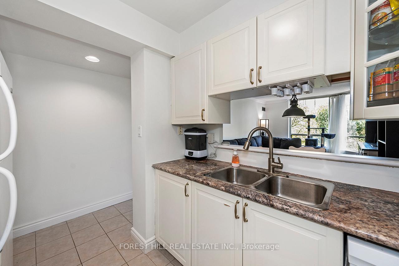 Photo 8 of Unit 510, 3 Hickory Tree Road, North York, Weston — HOMEH