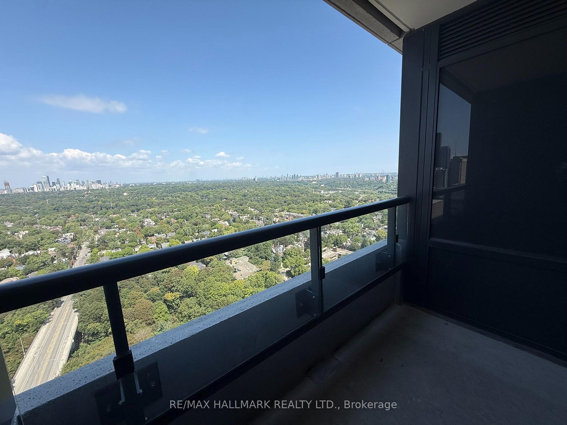 Photo 17 of Unit 3505, 609 Sherbourne Street, Toronto, North St. James Town — HOMEH