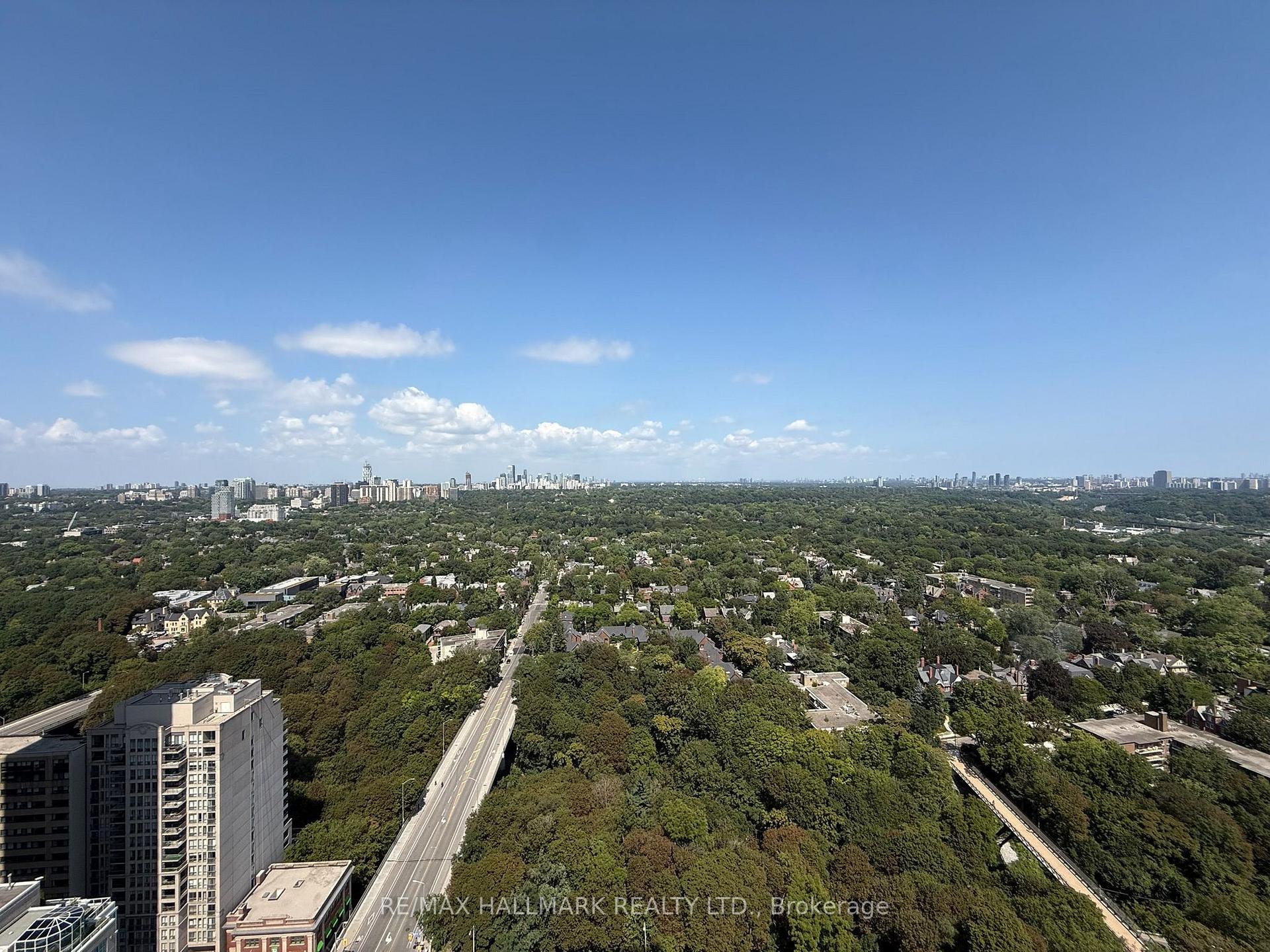 Photo 19 of Unit 3505, 609 Sherbourne Street, Toronto, North St. James Town — HOMEH