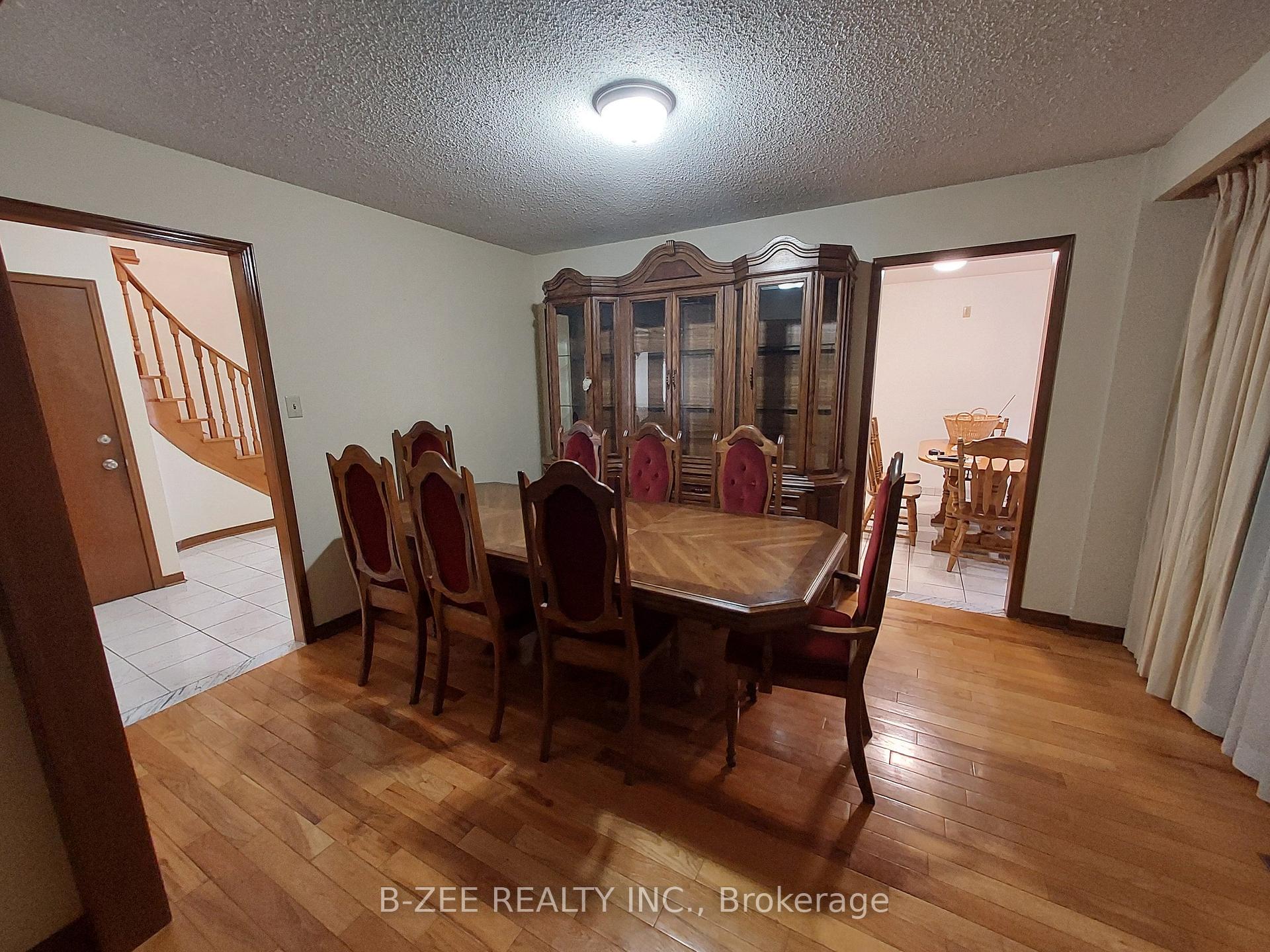 Photo 5 of 4174 Pascal Court, Mississauga, Rathwood — HOMEH