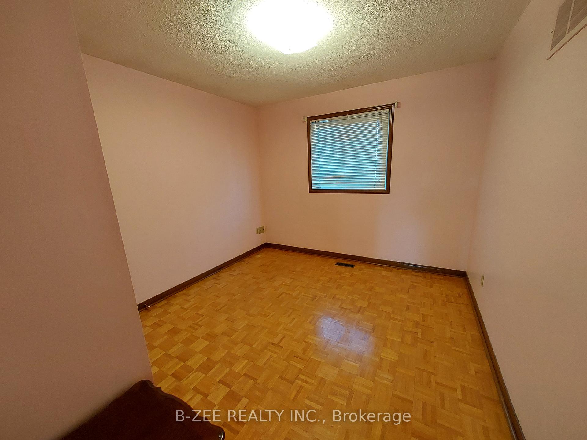 Photo 20 of 4174 Pascal Court, Mississauga, Rathwood — HOMEH