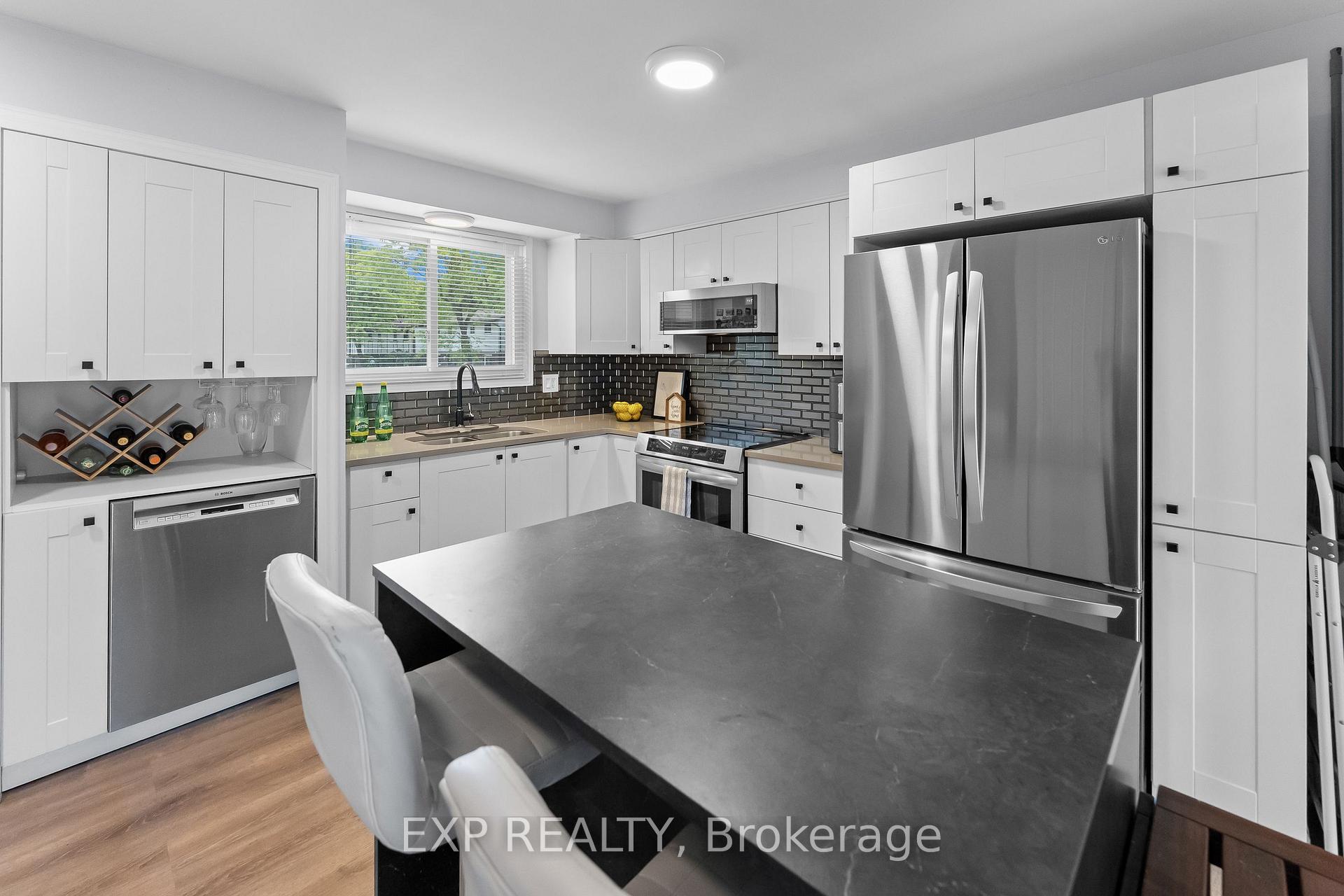 Photo 5 of Unit 10, 3322 Addison Avenue, Niagara Falls, Church's Lane — HOMEH